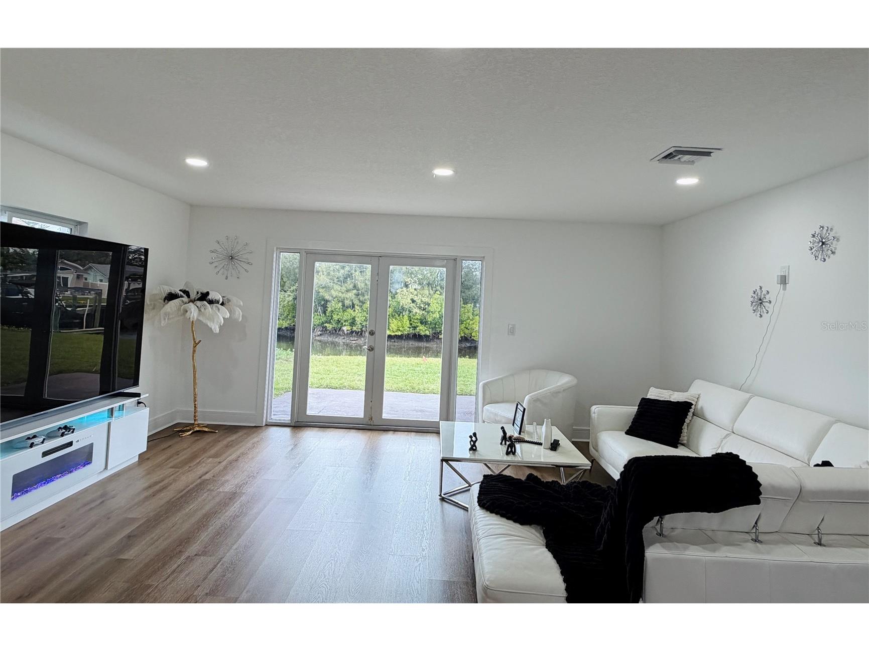 8705 Tahiti Lane Tampa FL 33615 TB8461036 image9