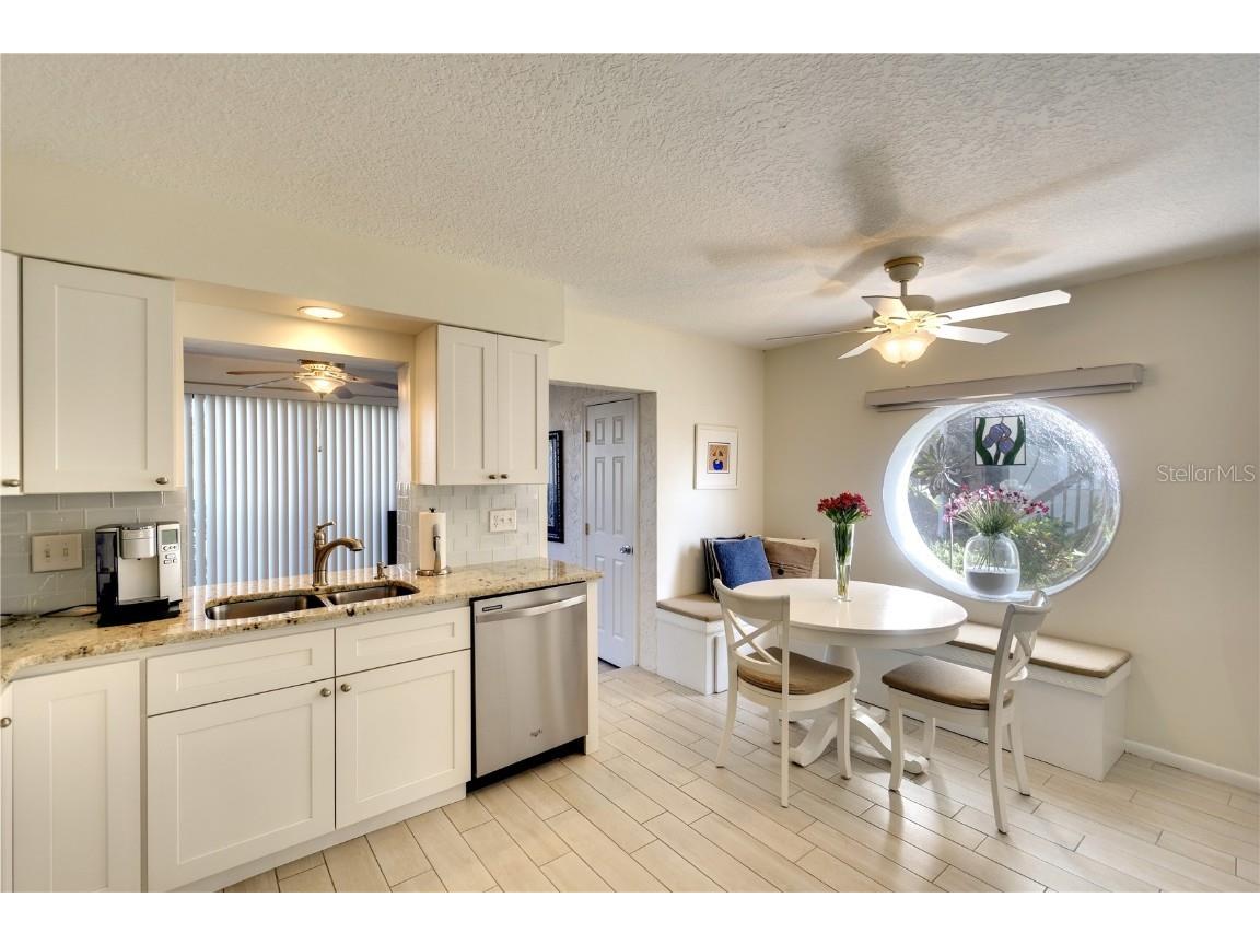 8706 54th Avenue W #18 Bradenton FL 34210 A4668068 image10