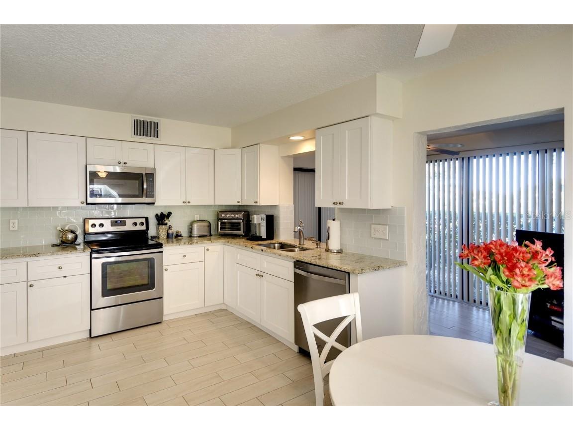 8706 54th Avenue W #18 Bradenton FL 34210 A4668068 image11