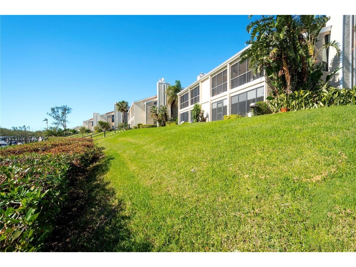 8706 54th Avenue W #18 Bradenton FL 34210 A4668068 image25