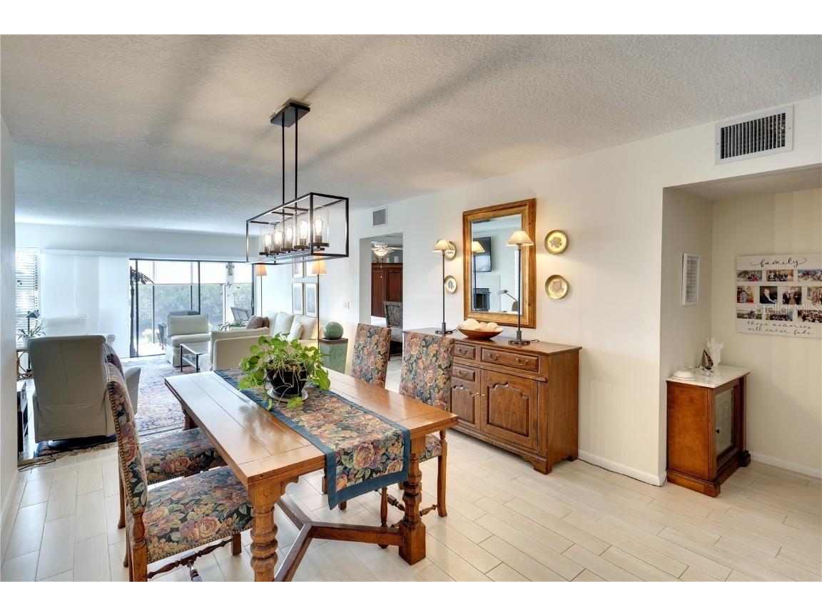 8706 54th Avenue W #18 Bradenton FL 34210 A4668068 image5