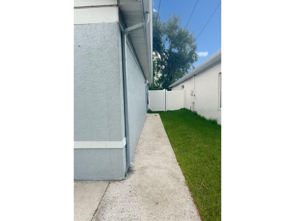 8706 Fish Lake Road Tampa FL 33619 TB8416183 image4