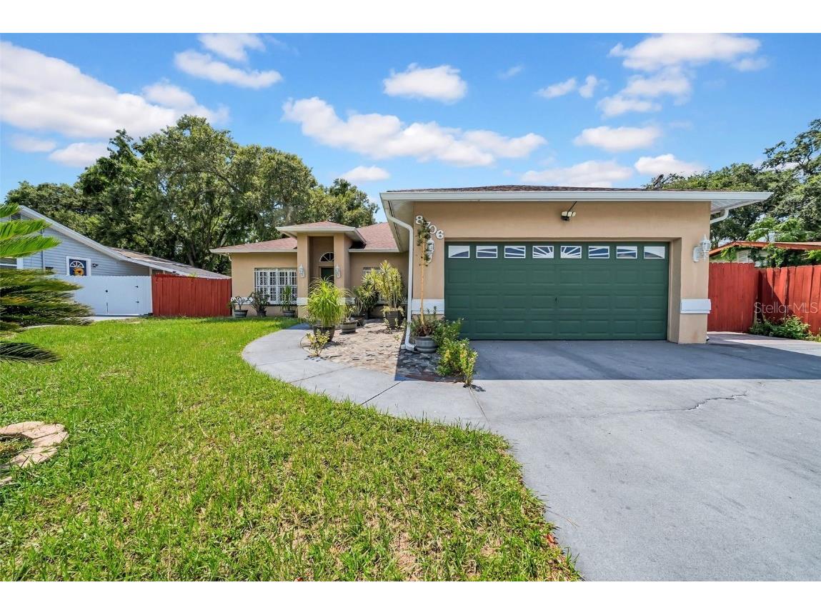 8706 N Temple Avenue Tampa FL 33617 A4660467 image1