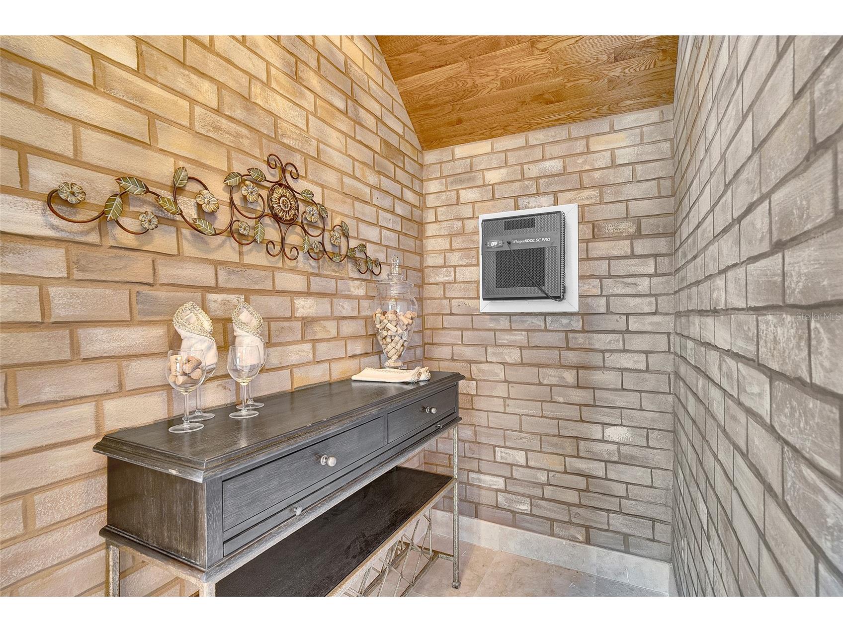 8707 Silverthorn Road Seminole FL 33777 TB8458414 image34