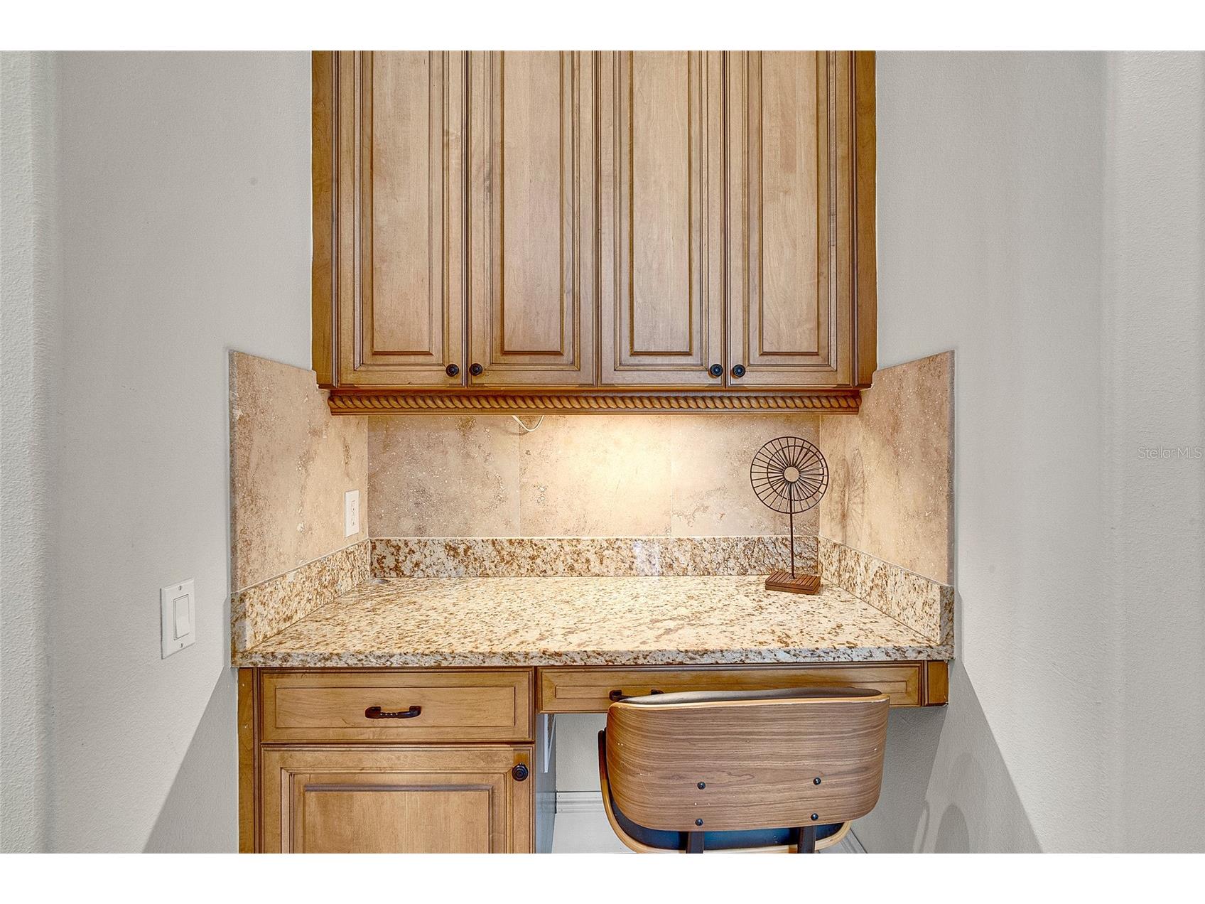 8707 Silverthorn Road Seminole FL 33777 TB8458414 image37