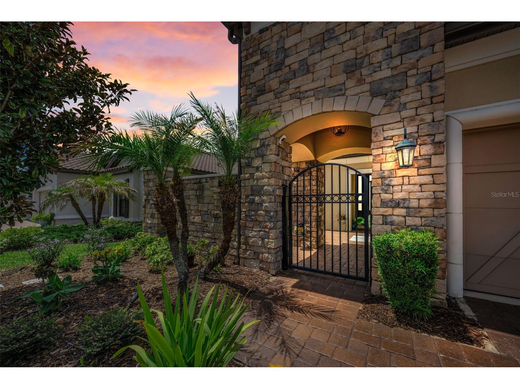 8707 Sorano Villa Drive Tampa FL 33647 TB8512295 image11