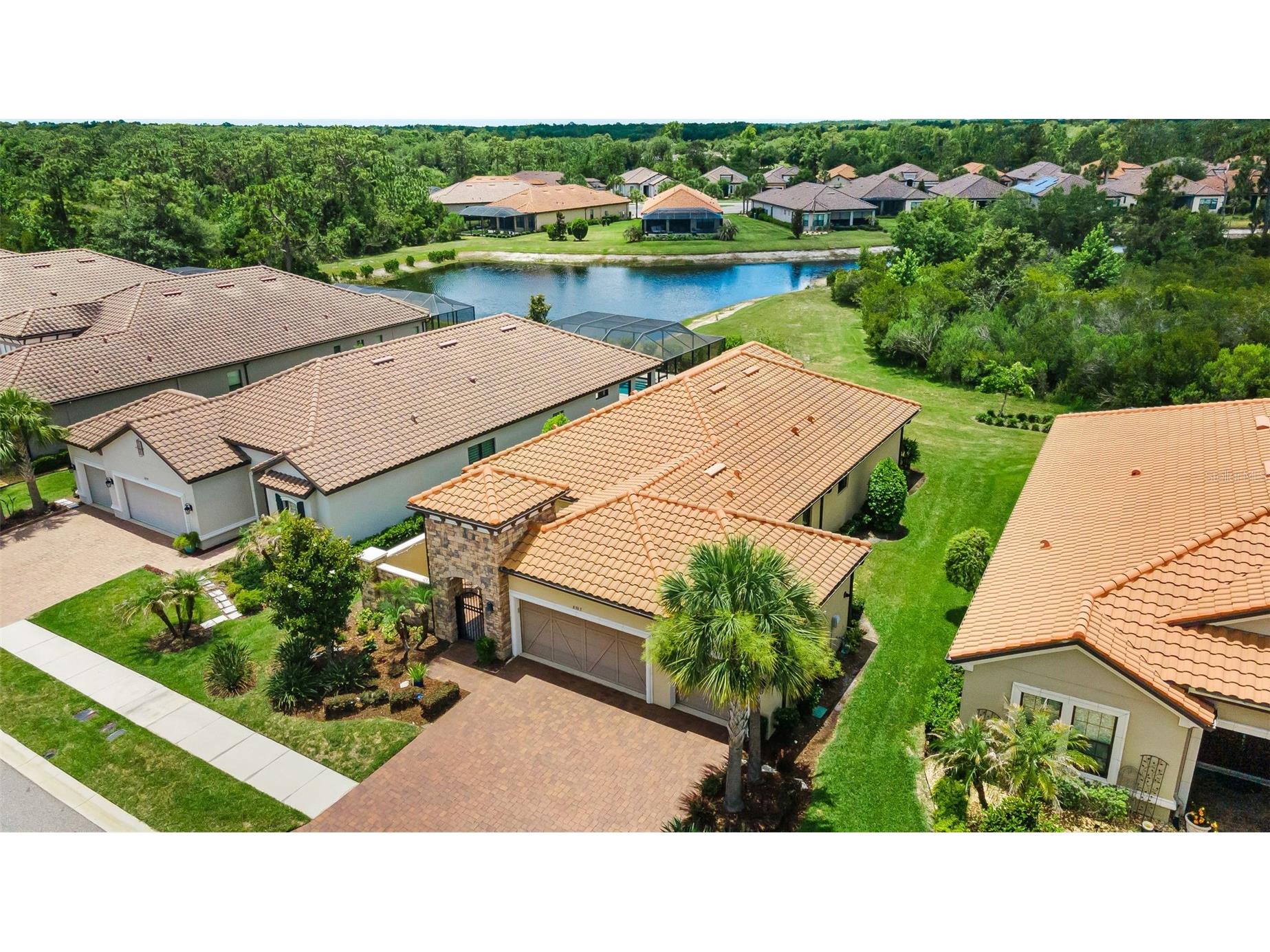 8707 Sorano Villa Drive Tampa FL 33647 TB8512295 image5