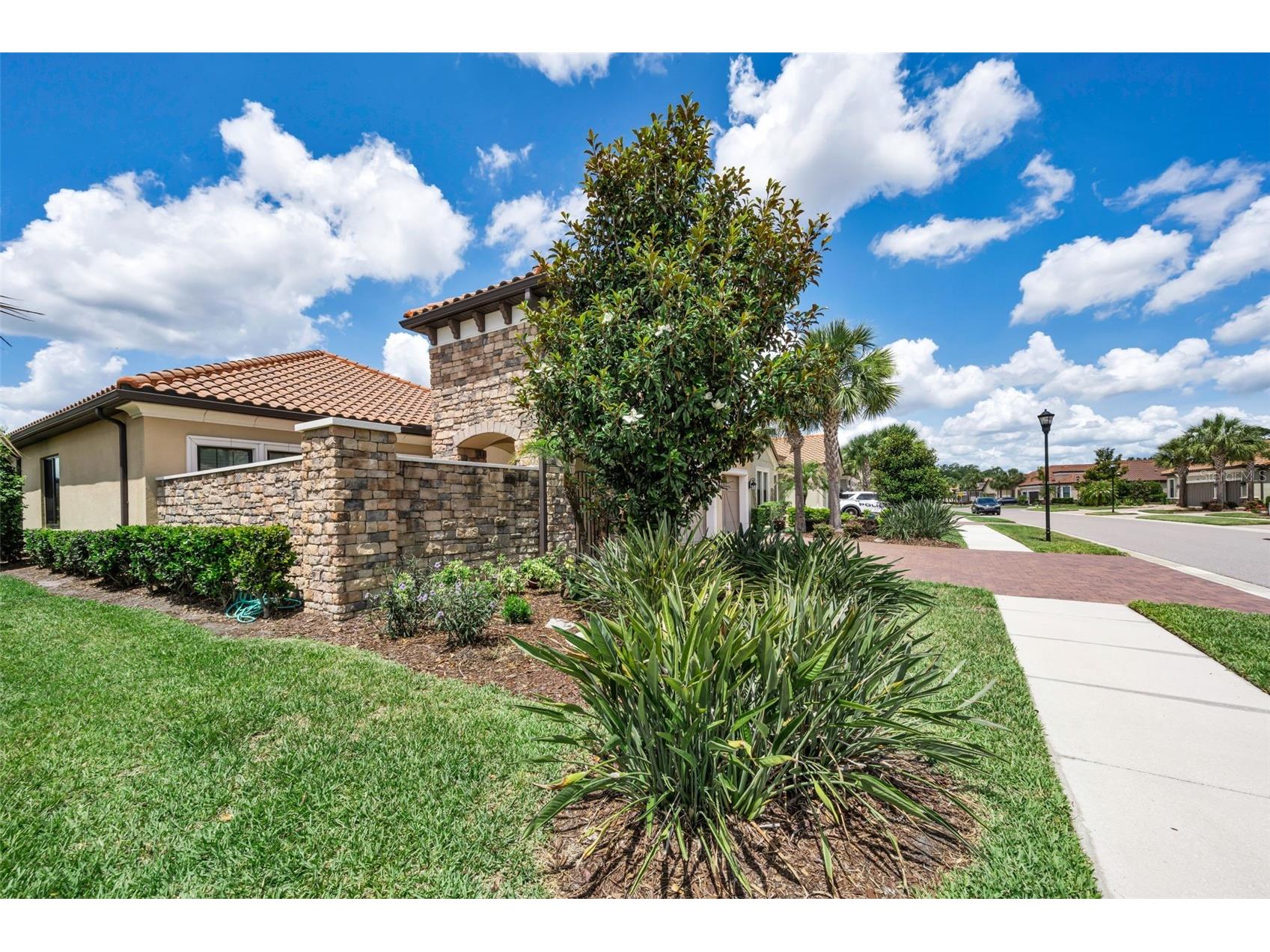 8707 Sorano Villa Drive Tampa FL 33647 TB8512295 image6