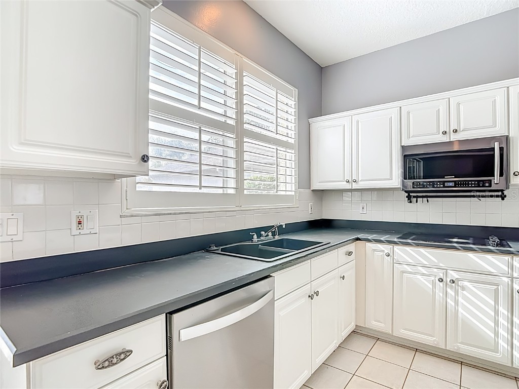 8708 Bay Laurel Court Tampa FL 33647 TB8451208 image24