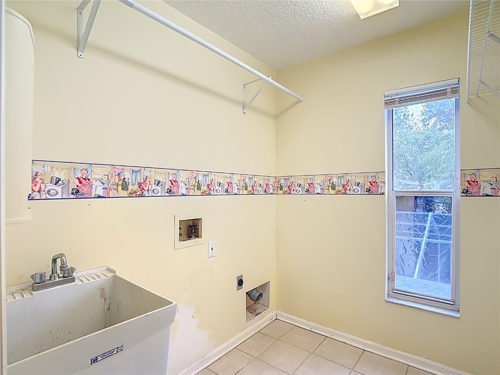 8708 Bay Laurel Court Tampa FL 33647 TB8451208 image75