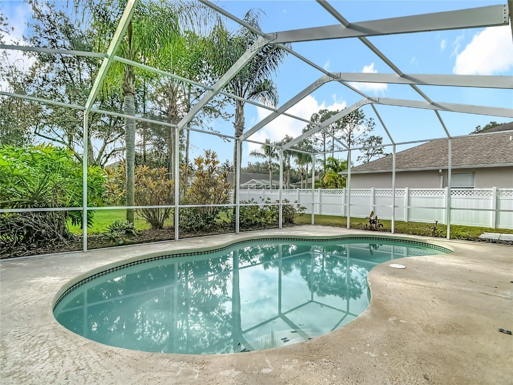 8708 Bay Laurel Court Tampa FL 33647 TB8451208 image86