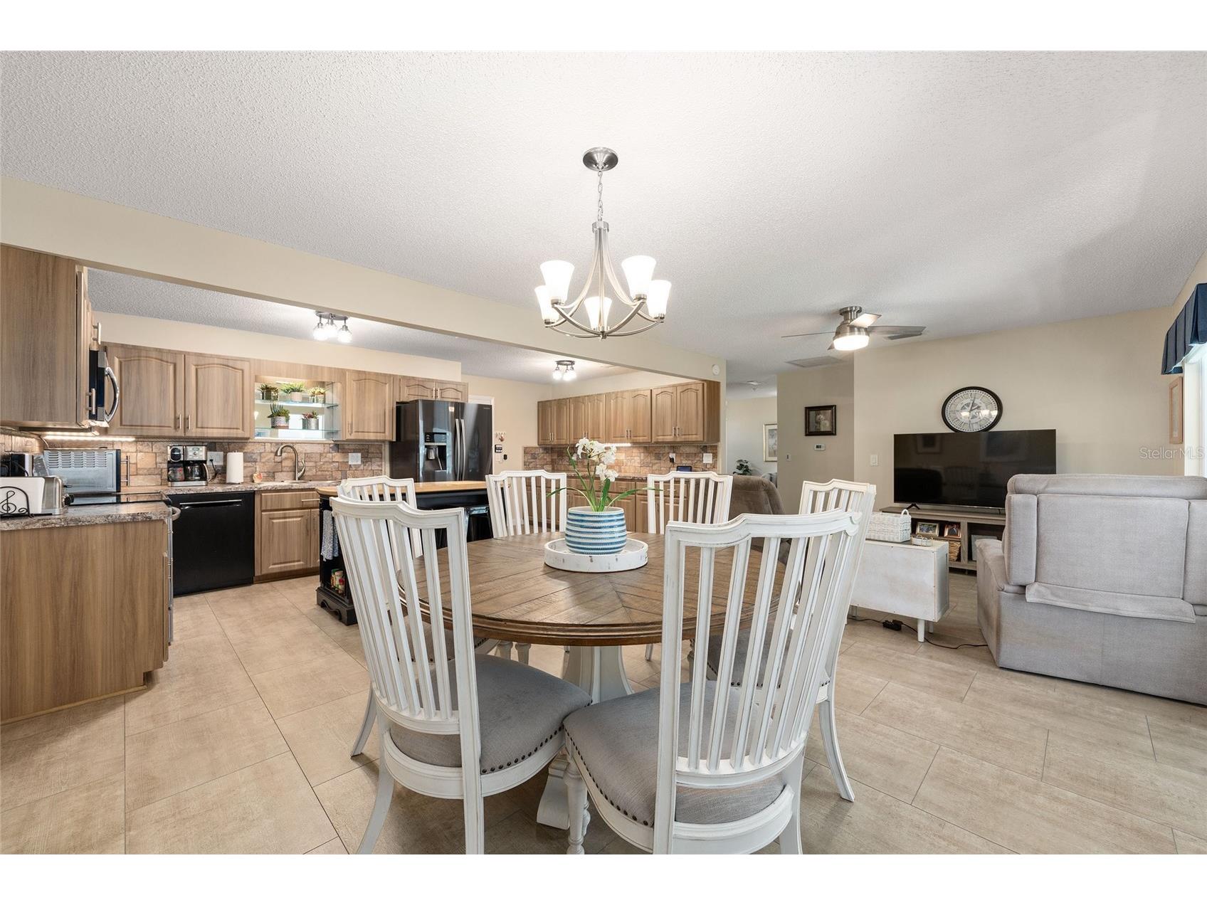 8708 SW 95th Lane #A Ocala FL 34481 OM719503 image21