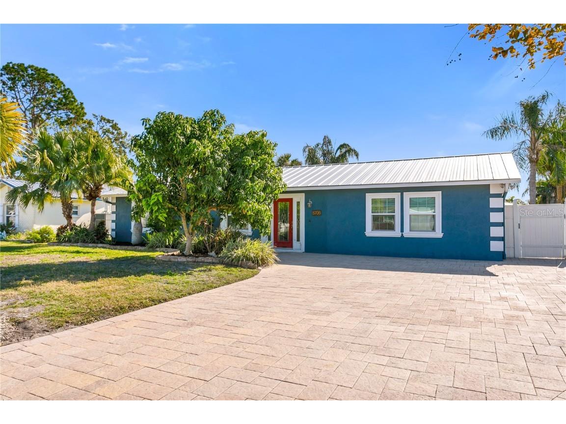 8708 Thornwood Lane Tampa FL 33615 TB8333111 image1