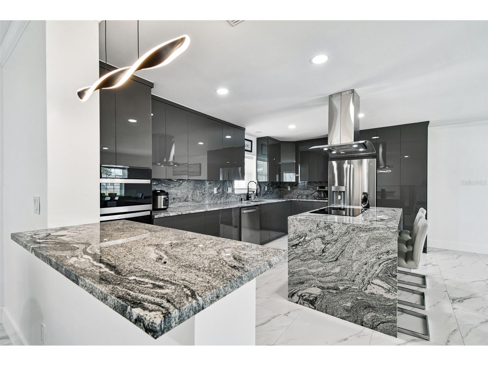 8708 Thornwood Lane Tampa FL 33615 TB8434985 image10