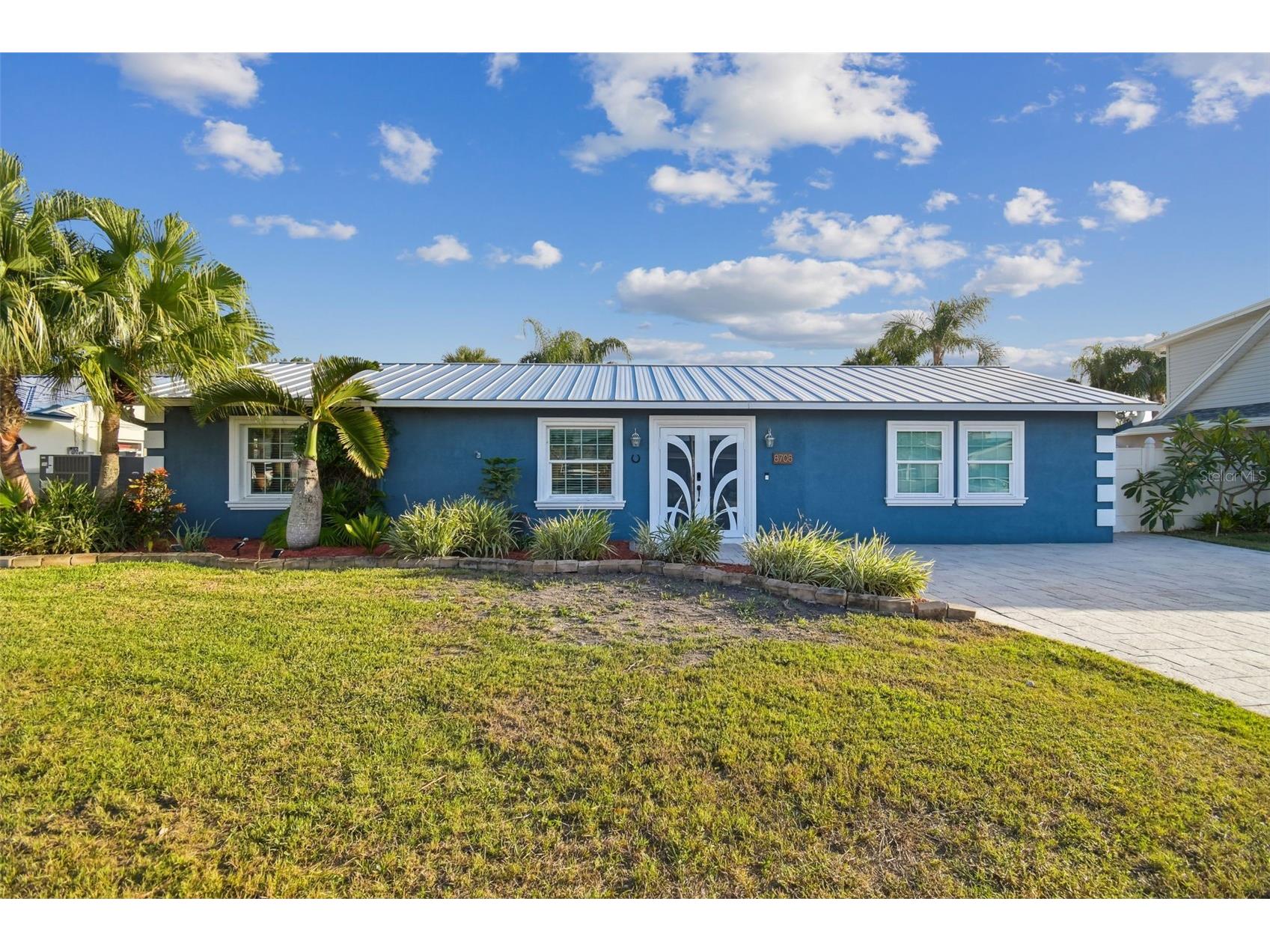 8708 Thornwood Lane Tampa FL 33615 TB8434985 image2