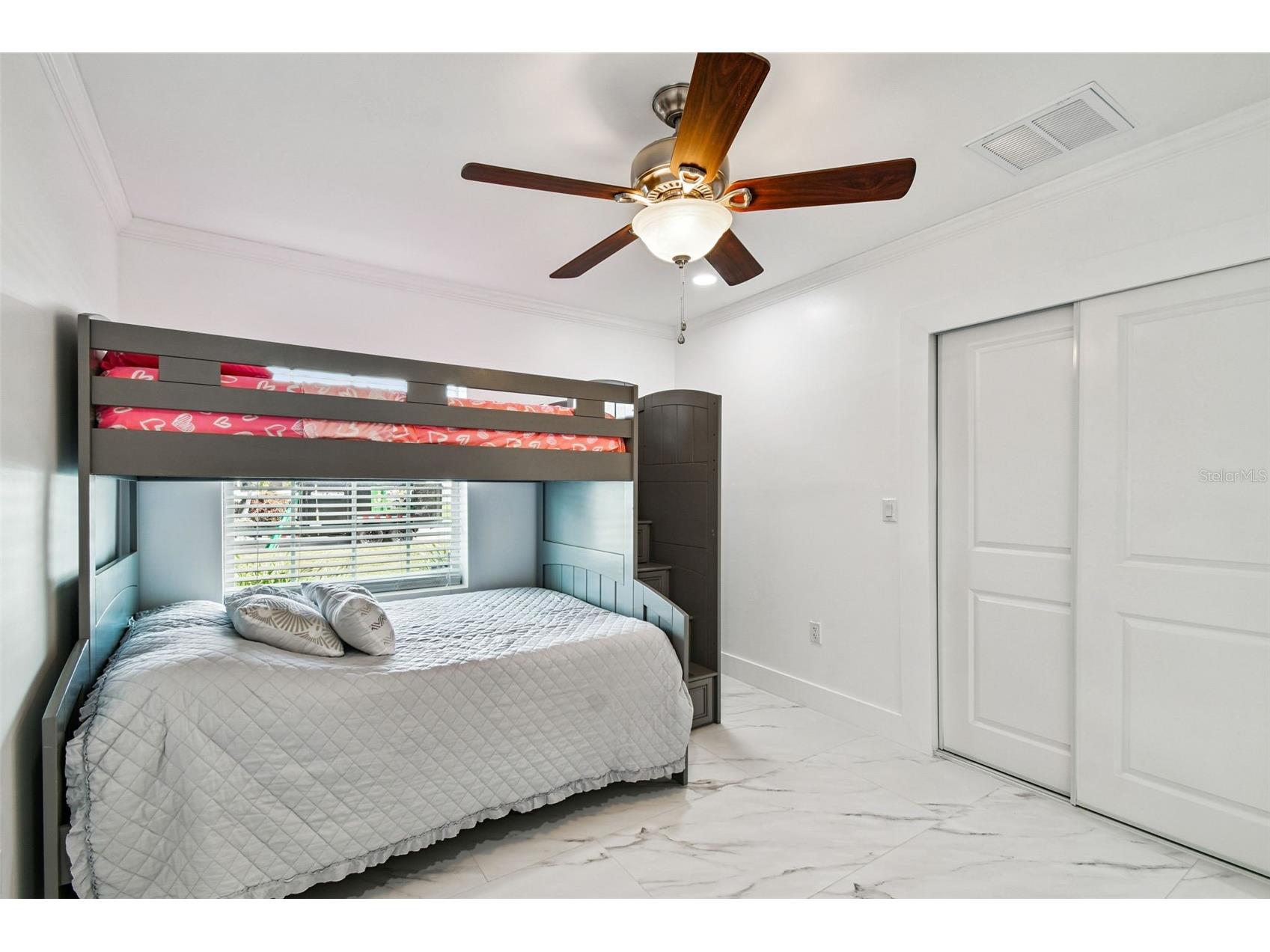 8708 Thornwood Lane Tampa FL 33615 TB8434985 image32