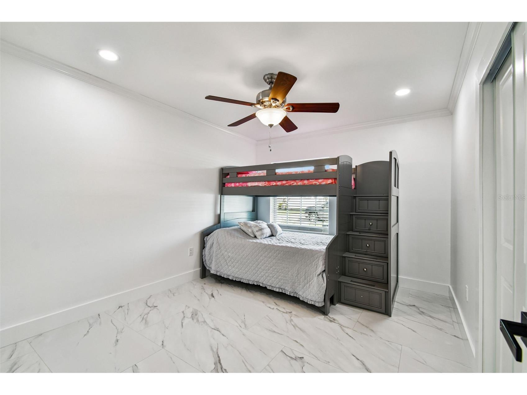 8708 Thornwood Lane Tampa FL 33615 TB8434985 image33