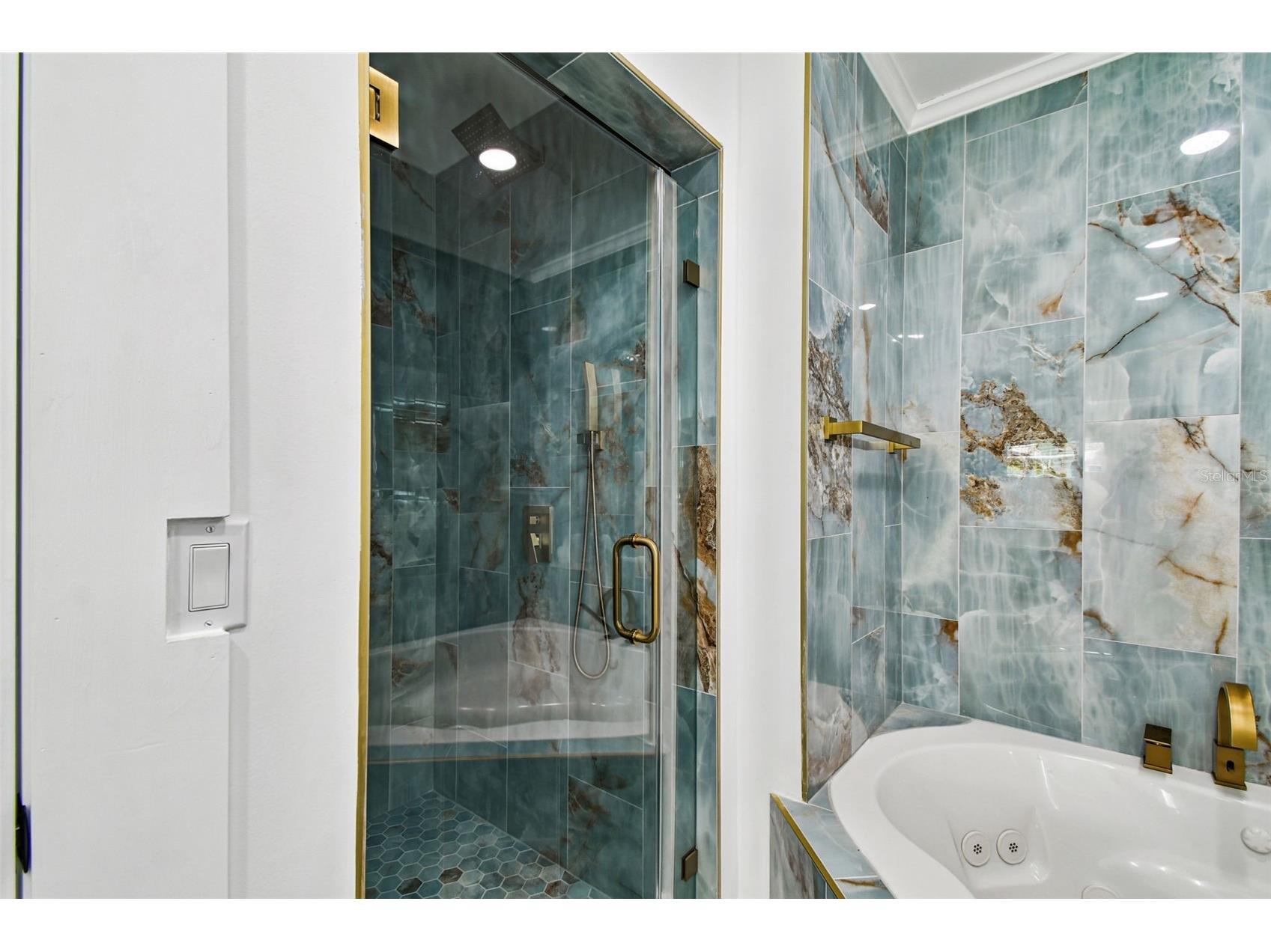 8708 Thornwood Lane Tampa FL 33615 TB8434985 image40