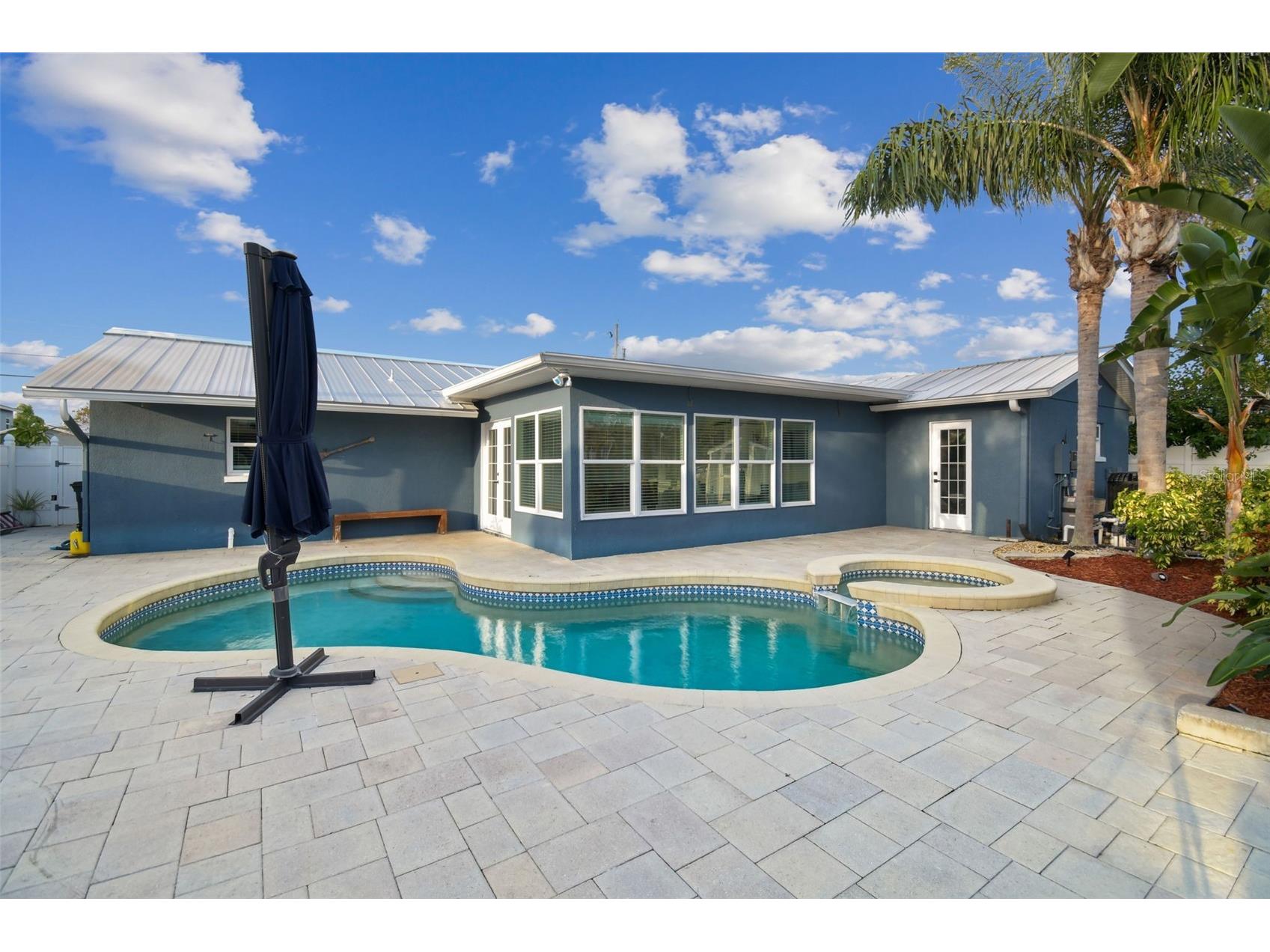8708 Thornwood Lane Tampa FL 33615 TB8434985 image58