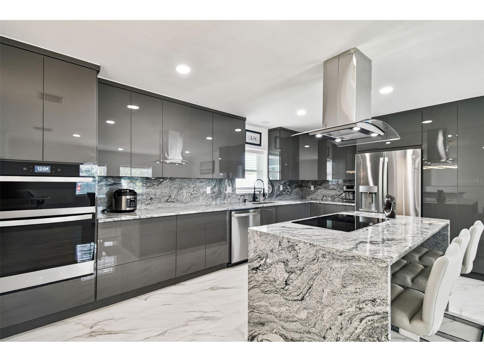 8708 Thornwood Lane Tampa FL 33615 TB8434985 image9