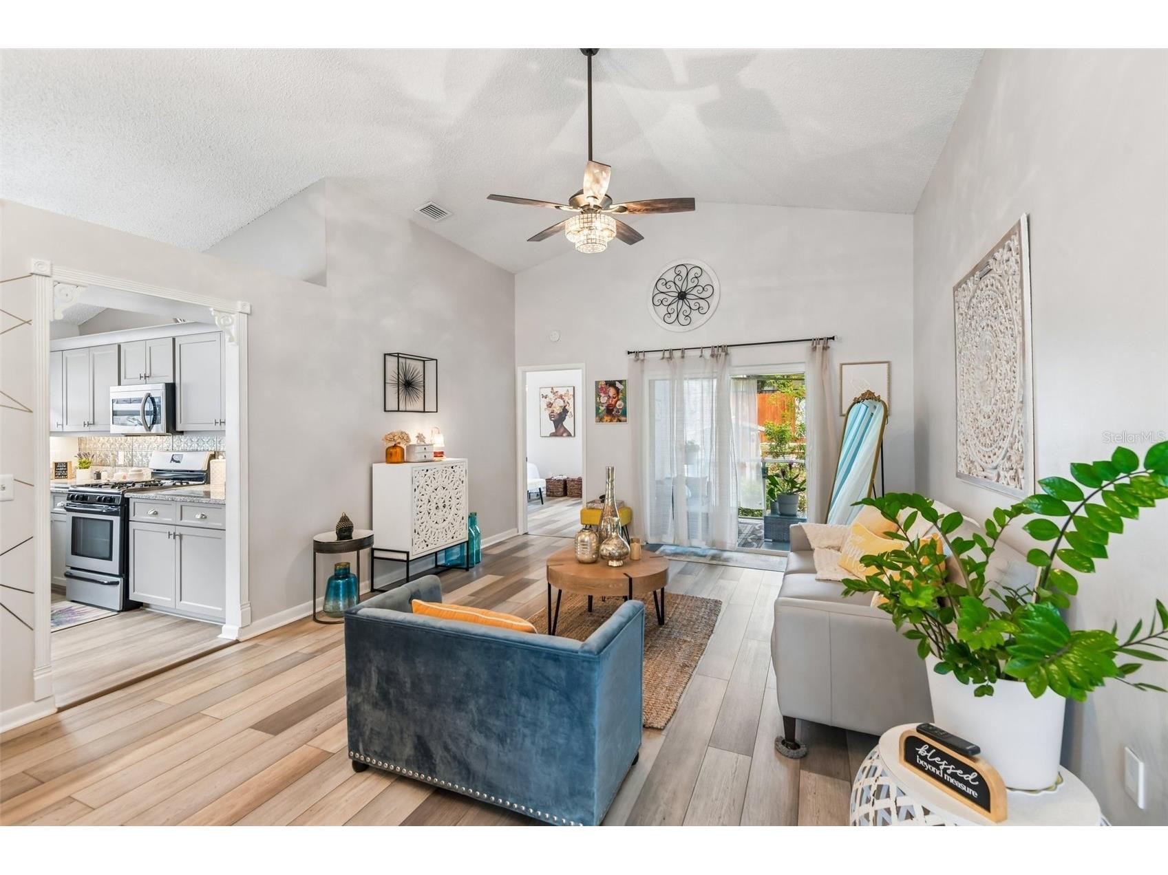 8709 Busch Oaks Street Tampa FL 33617 TB8520279 image4