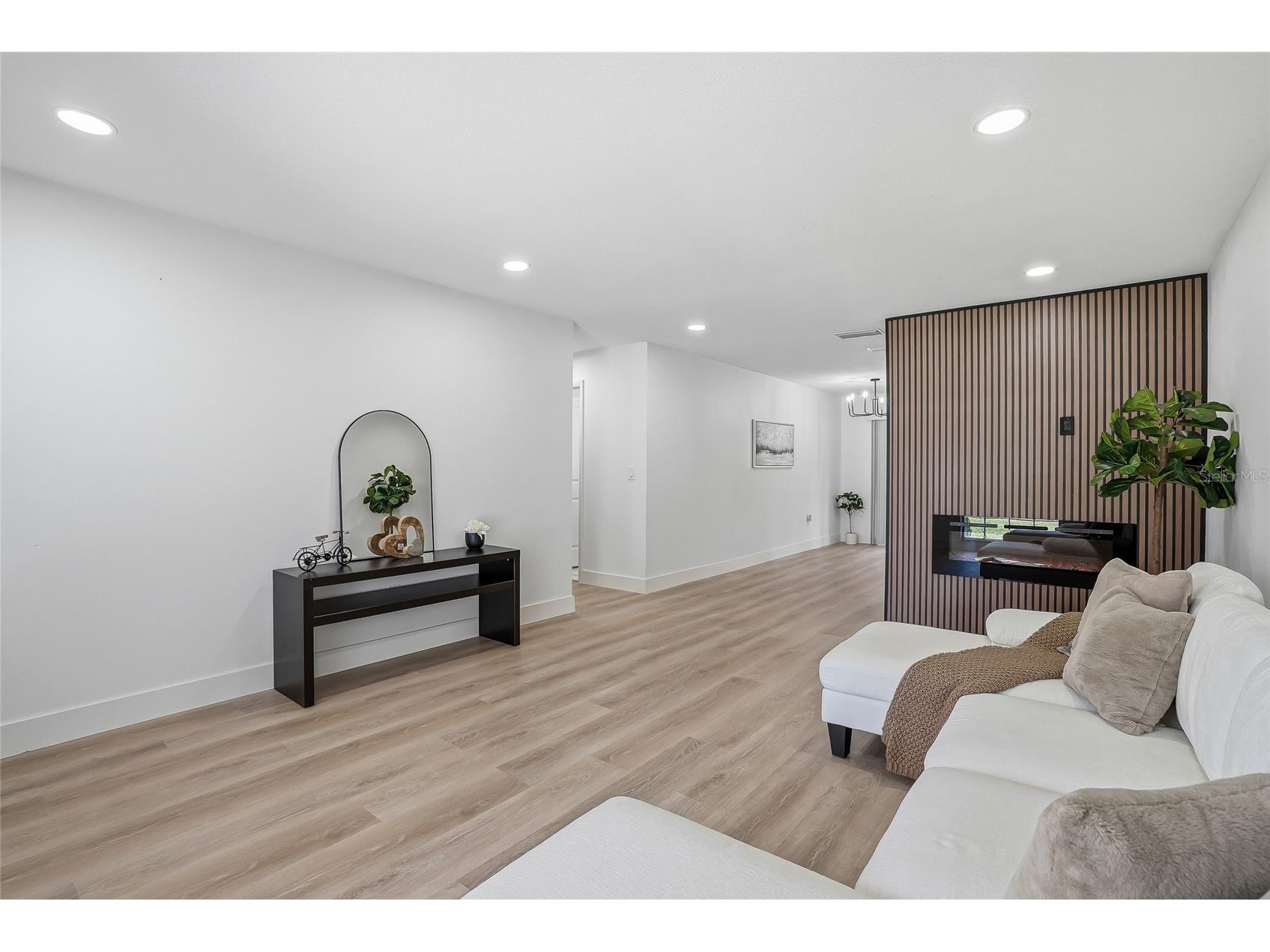 8709 Fountain Avenue Tampa FL 33615 TB8513851 image9