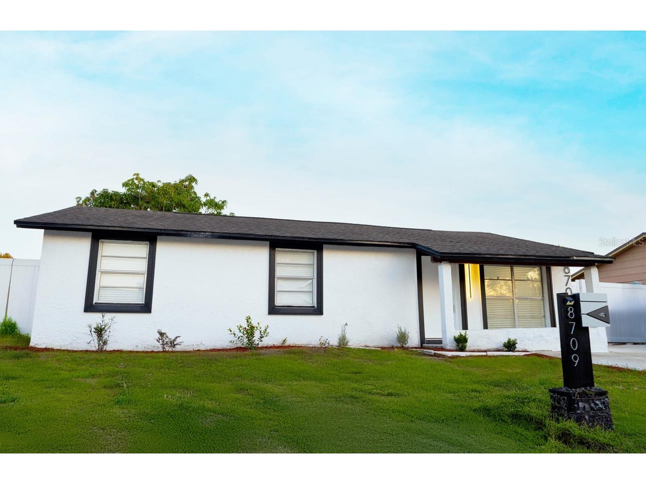 8709 Marlin Court Tampa FL 33634 TB8465823 image1