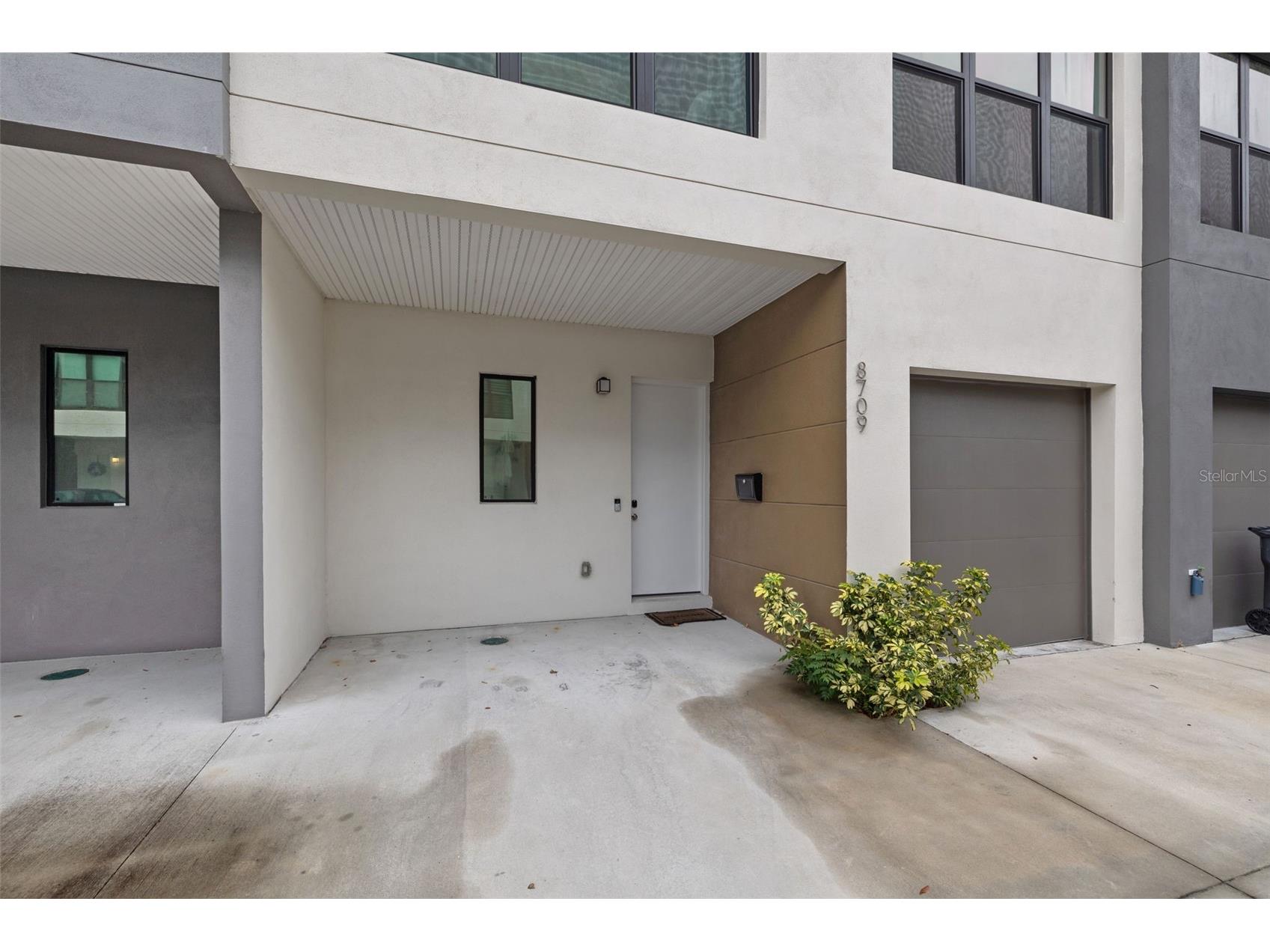 8709 Palm Ranches Place Tampa FL 33614 TB8503792 image2