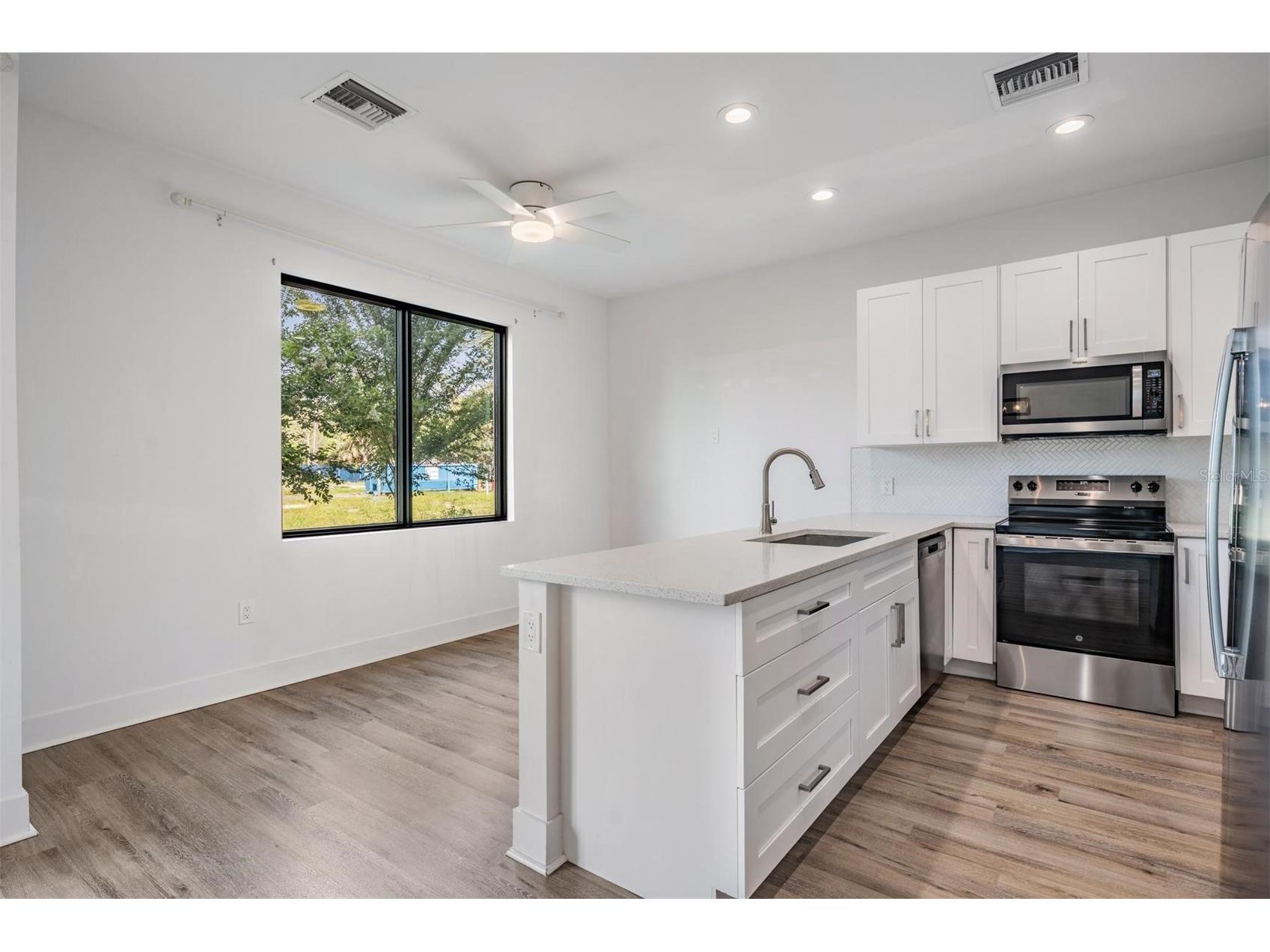 8709 Palm Ranches Place Tampa FL 33614 TB8503792 image4