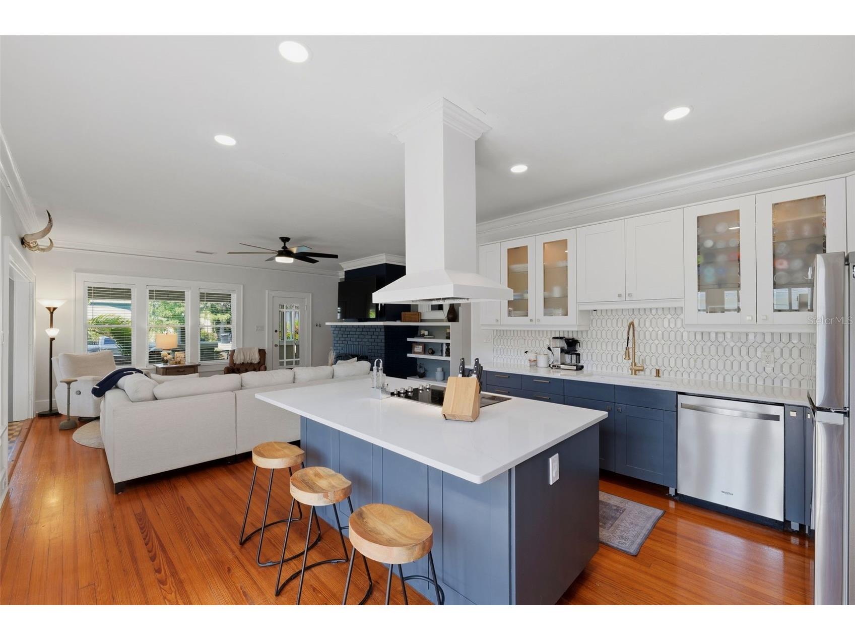 871 17th Avenue N Saint Petersburg FL 33704 TB8522151 image11