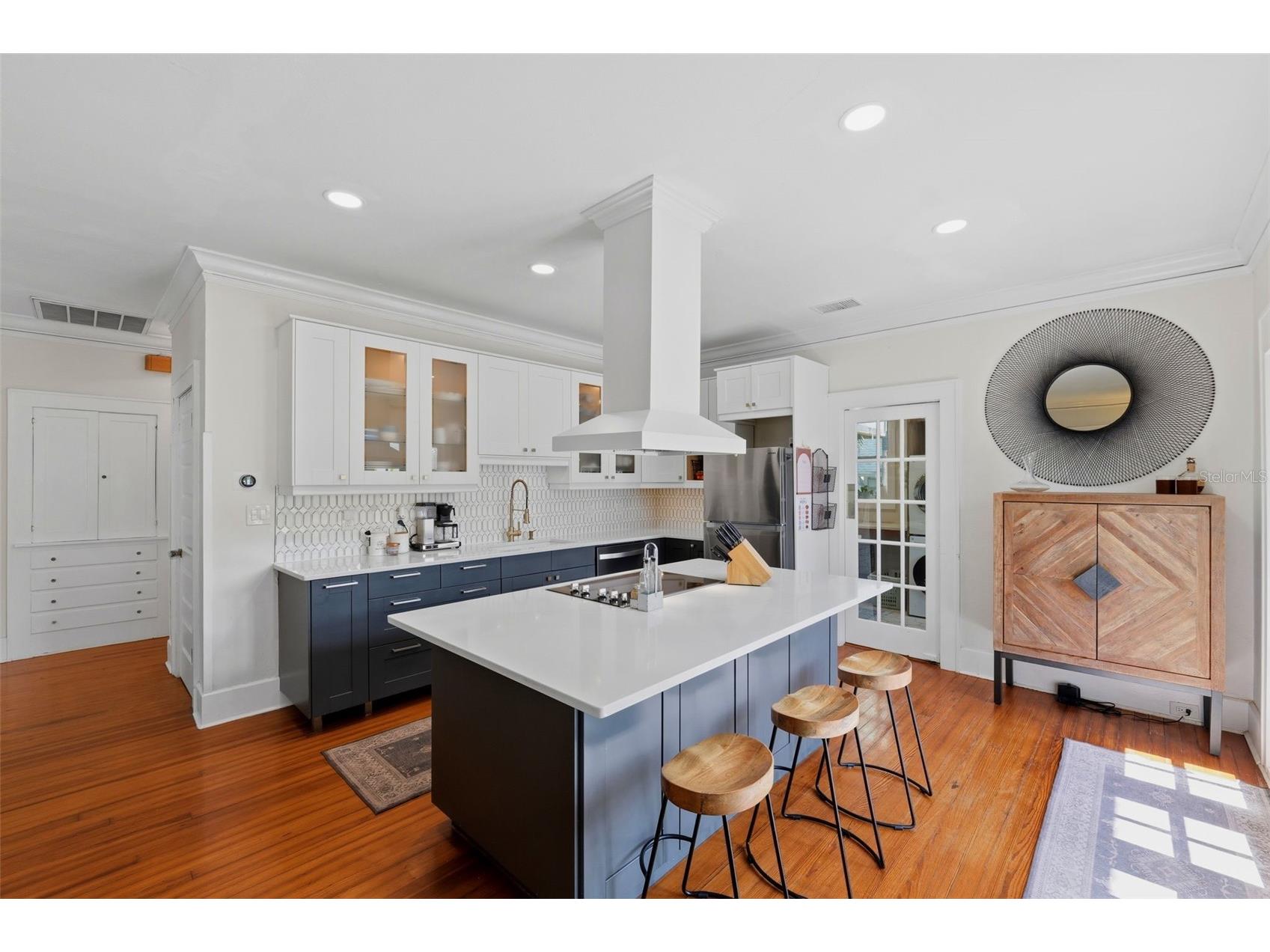 871 17th Avenue N Saint Petersburg FL 33704 TB8522151 image12