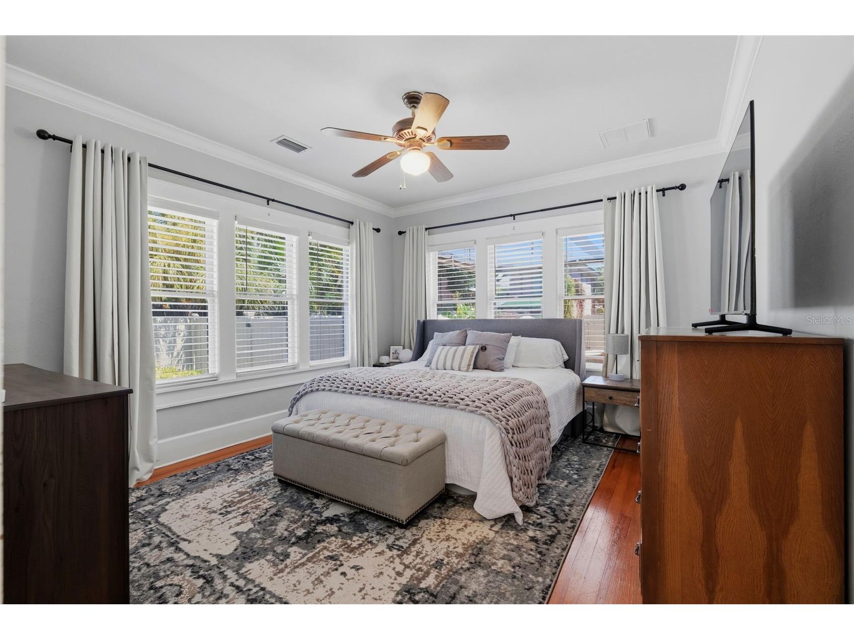 871 17th Avenue N Saint Petersburg FL 33704 TB8522151 image14