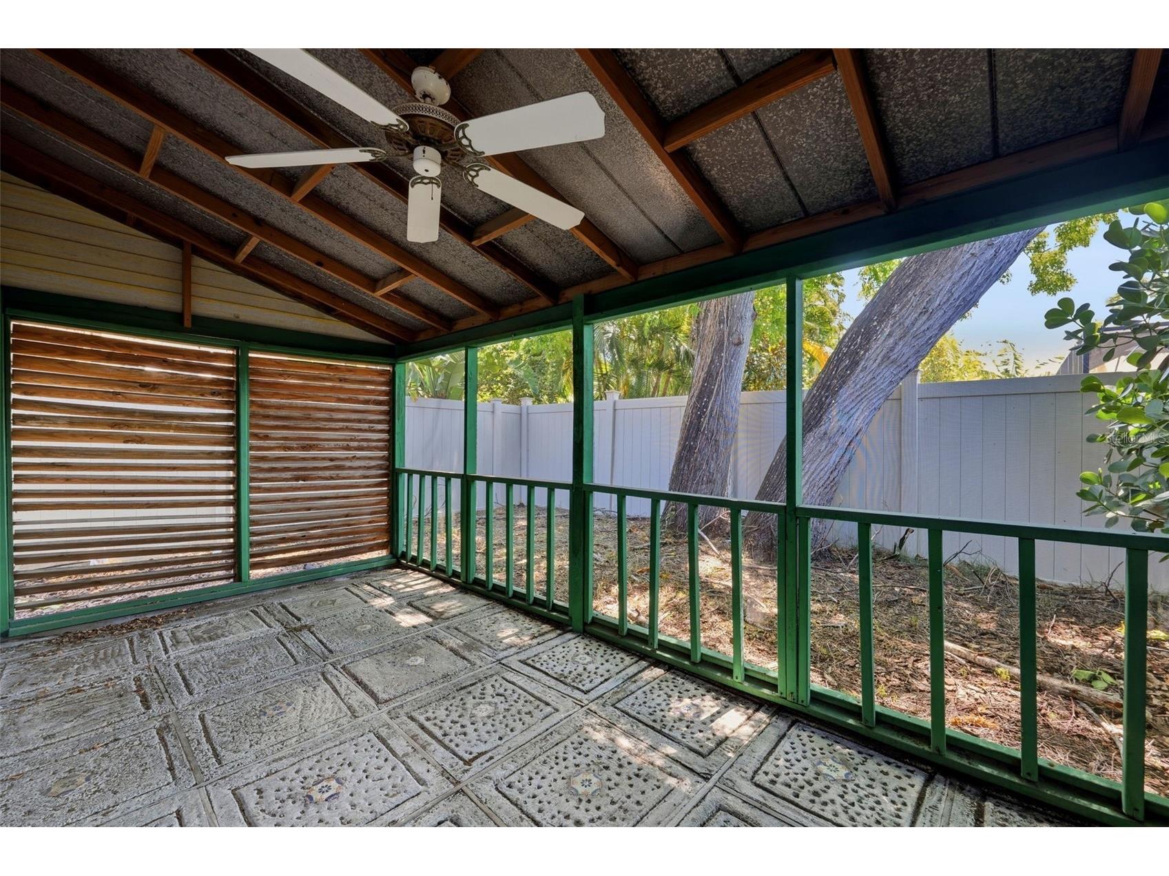 871 17th Avenue N Saint Petersburg FL 33704 TB8522151 image27