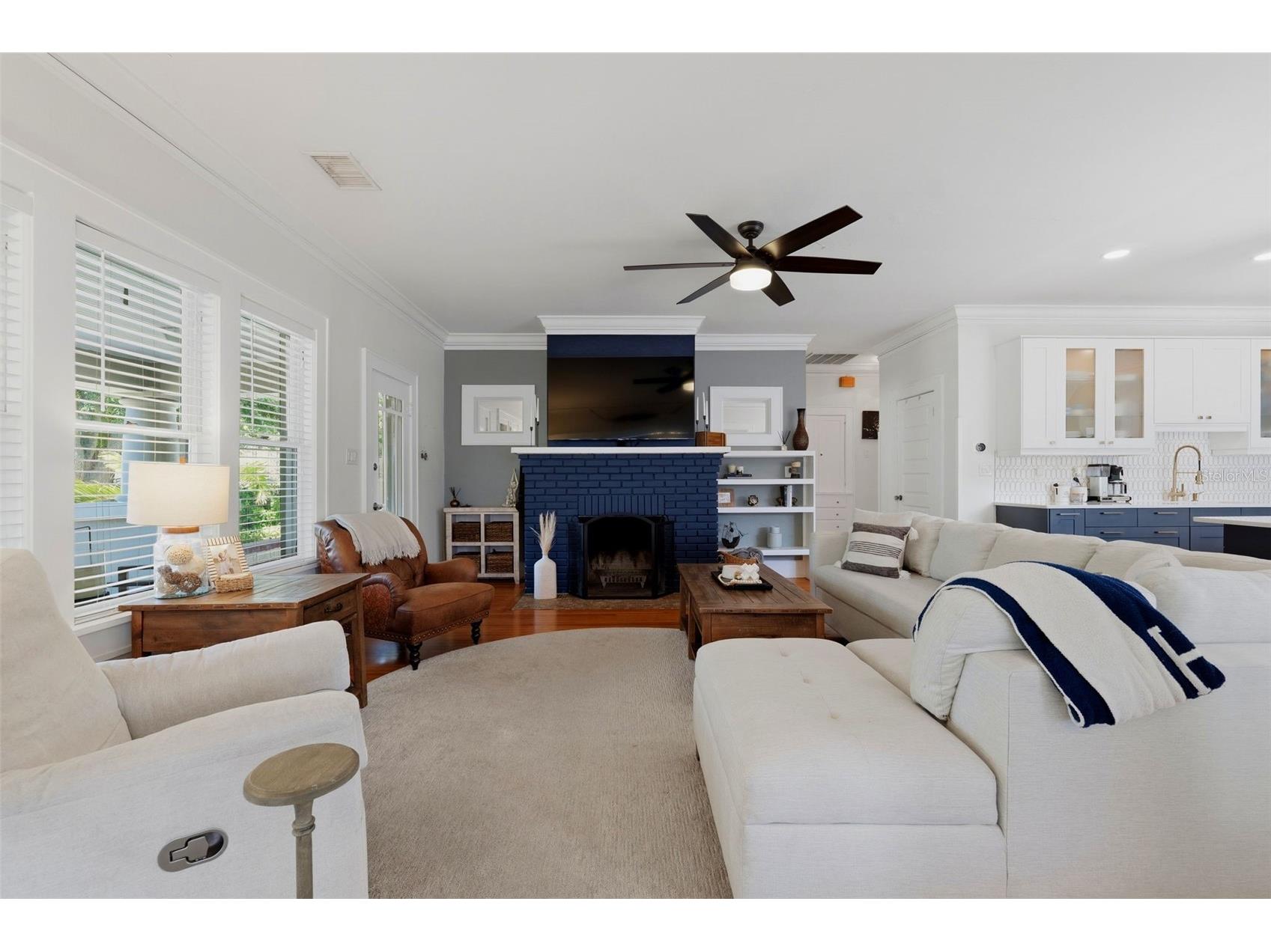 871 17th Avenue N Saint Petersburg FL 33704 TB8522151 image7