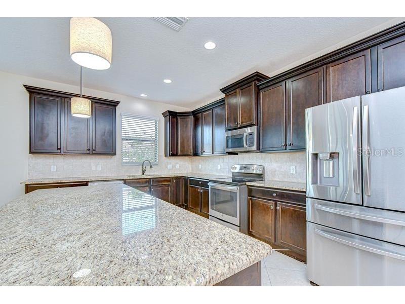871 Vino Verde Circle Brandon FL 33511 TB8487086 image18