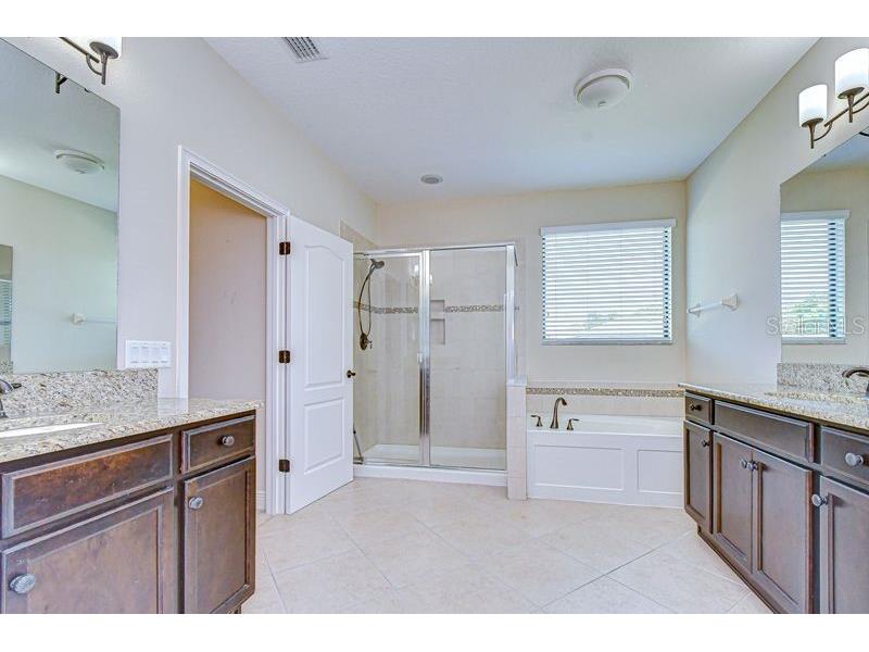 871 Vino Verde Circle Brandon FL 33511 TB8487086 image35