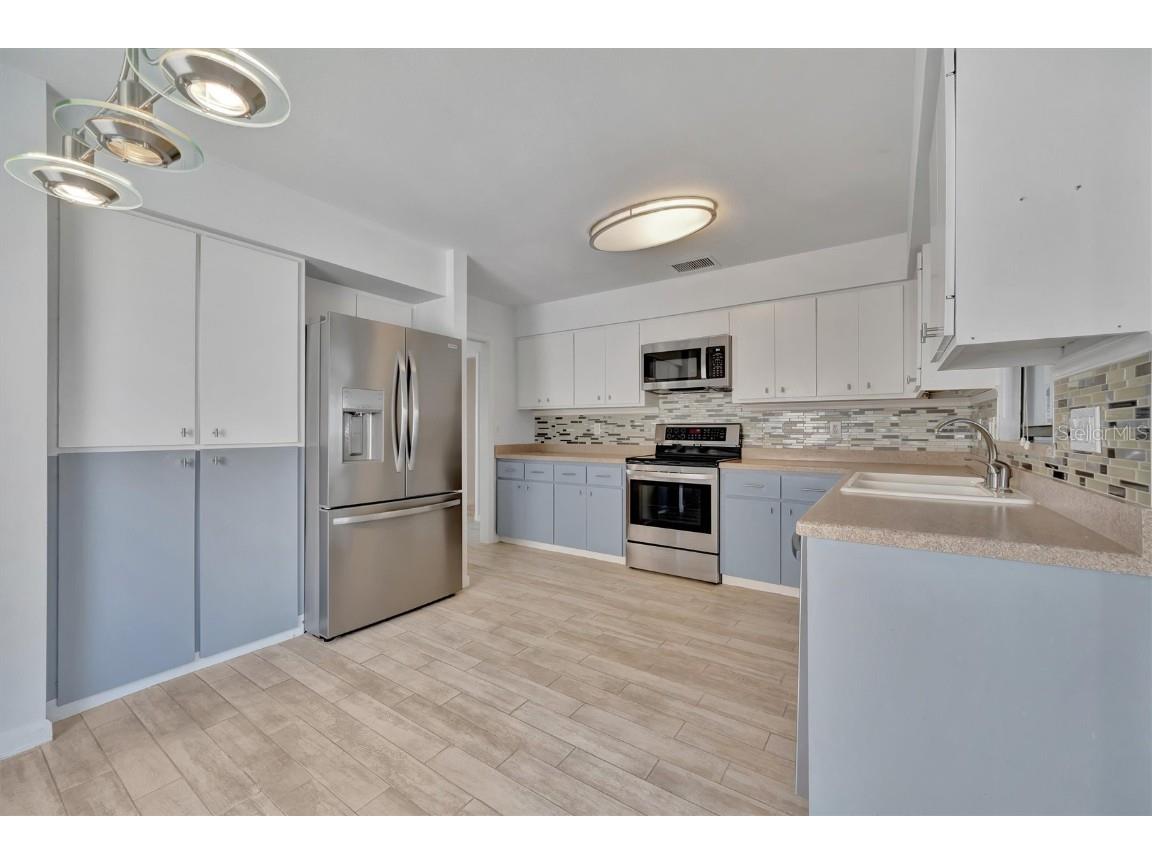 8710 54th Avenue W #8710 Bradenton FL 34210 A4652626 image20