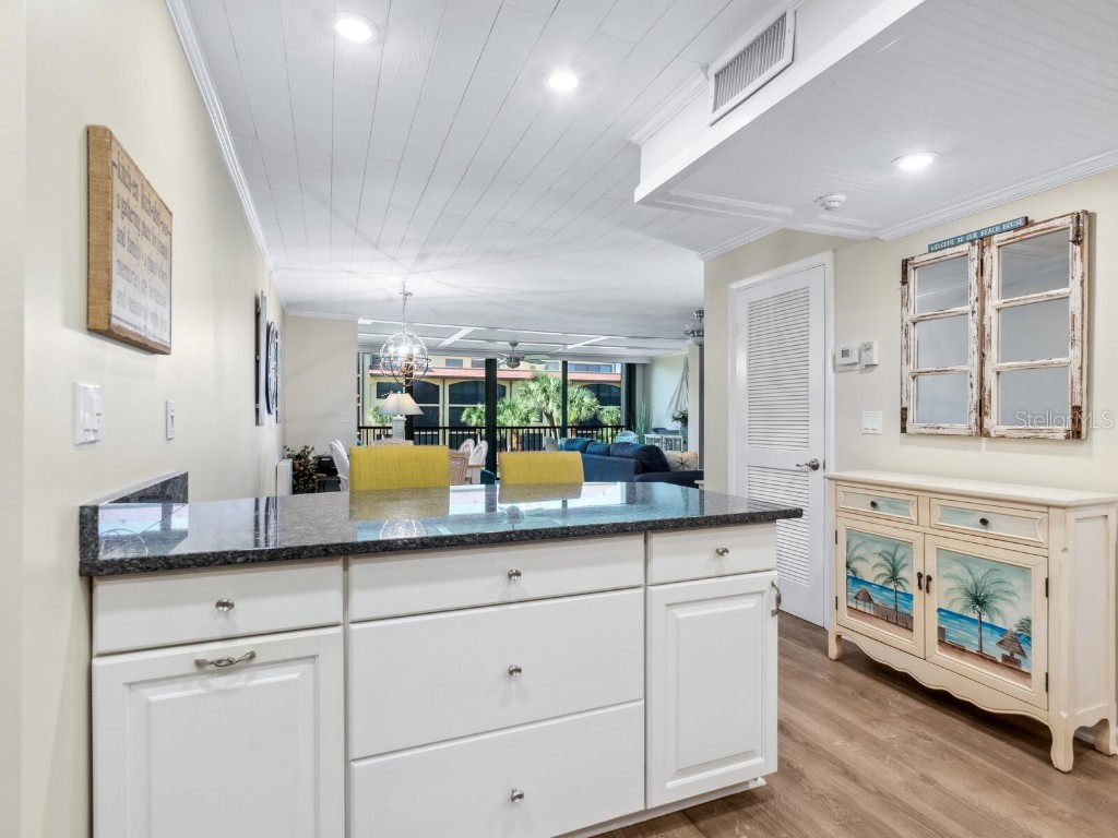 8710 Midnight Pass Road #205 Sarasota FL 34242 - GULF OF MEXICO A4656527 image9