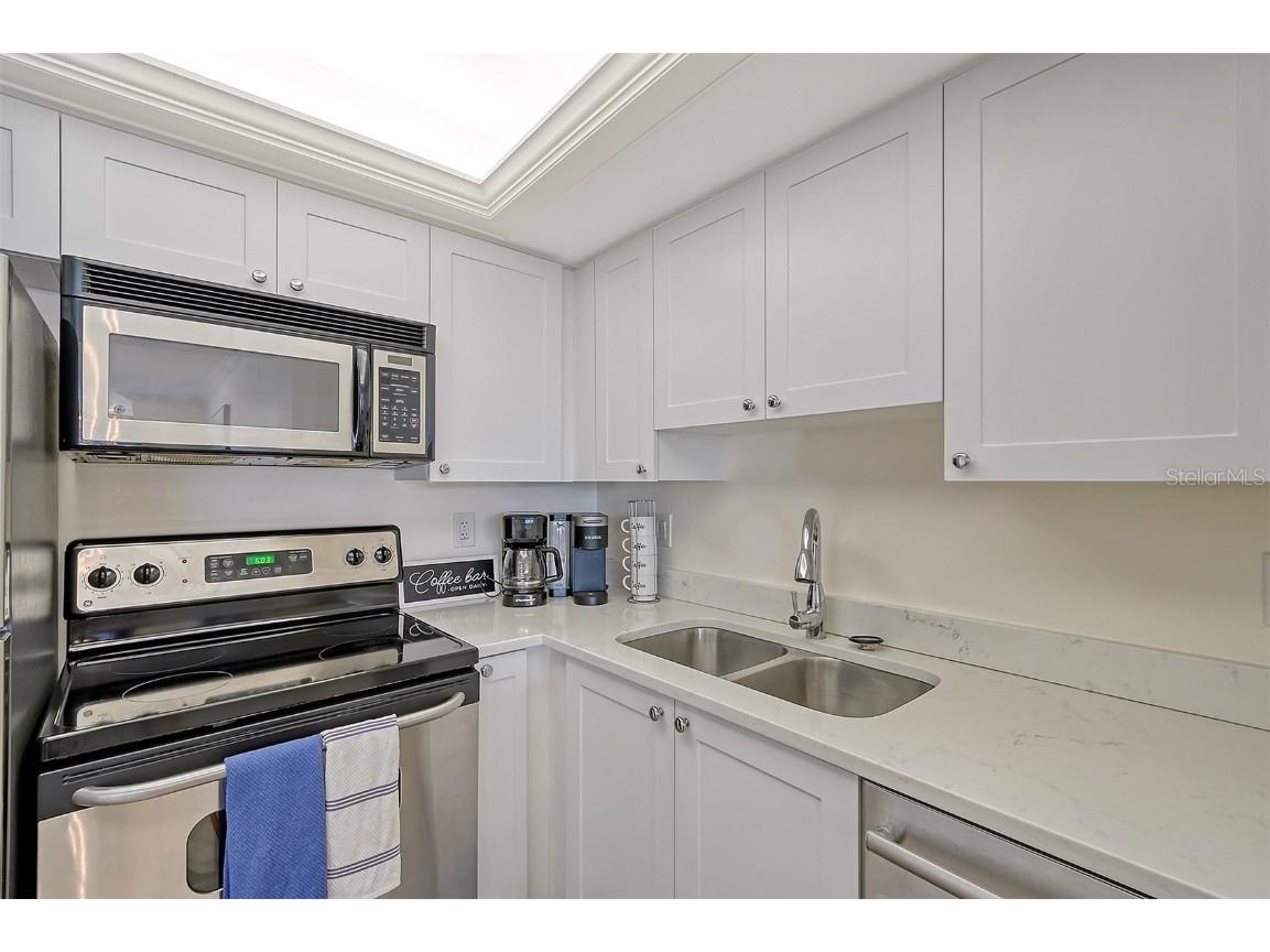 8710 Midnight Pass Road #405 Sarasota FL 34242 A4667487 image25