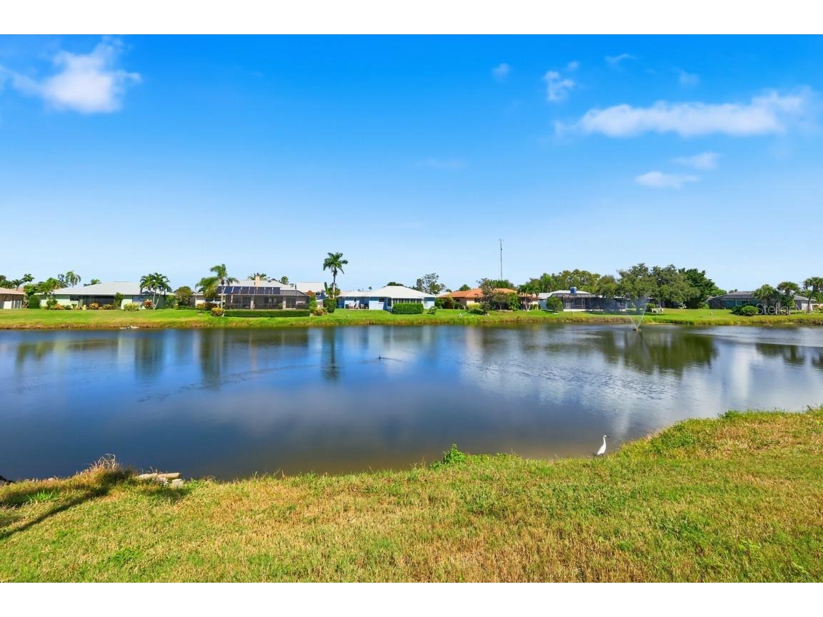 8711 51st Avenue W Bradenton FL 34210 A4669928 image26