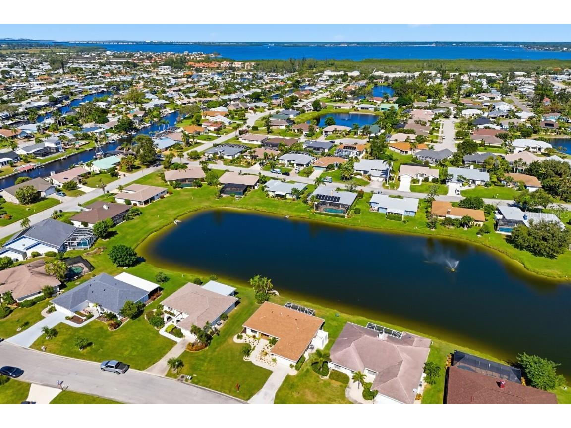 8711 51st Avenue W Bradenton FL 34210 A4669928 image34