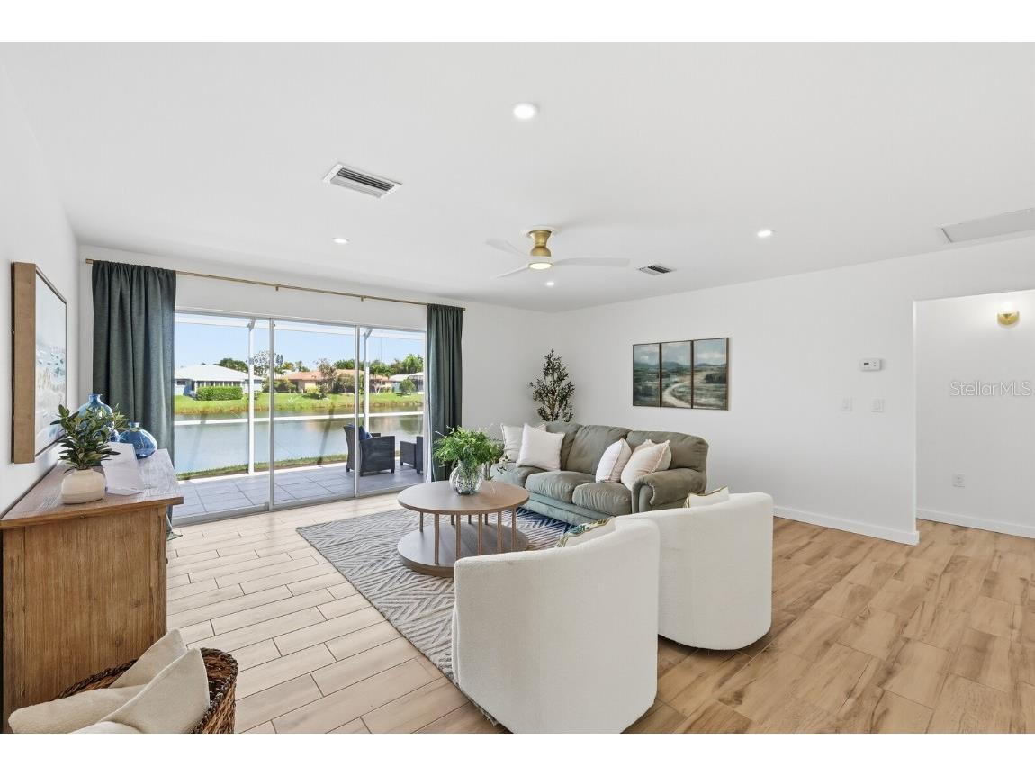 8711 51st Avenue W Bradenton FL 34210 A4669928 image8