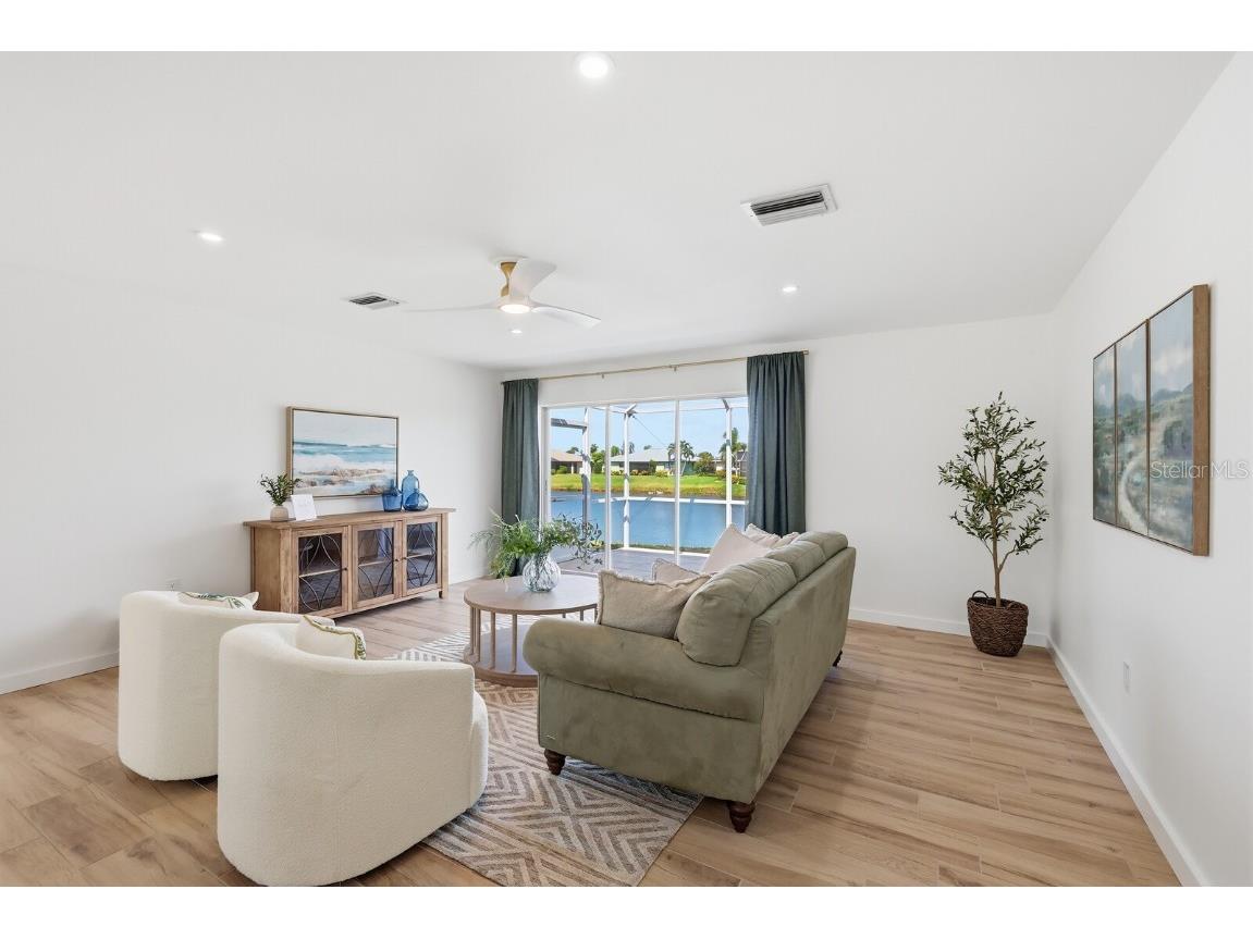 8711 51st Avenue W Bradenton FL 34210 A4669928 image9