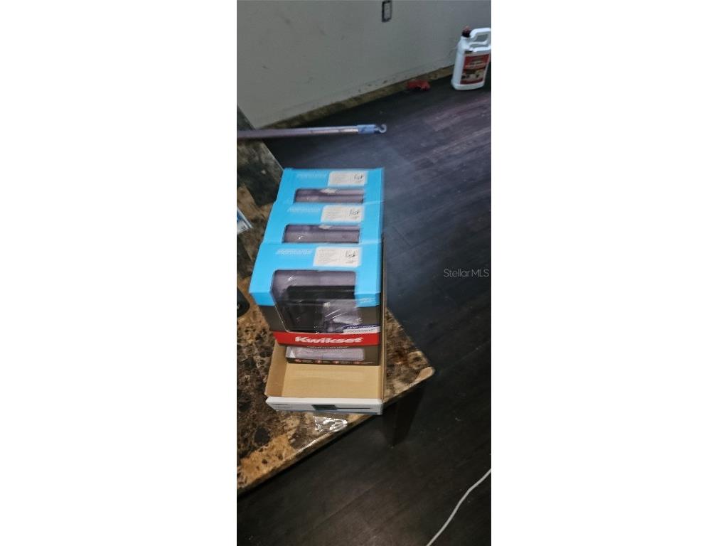 8711 Cobbler Place Tampa FL 33615 TB8422809 image17