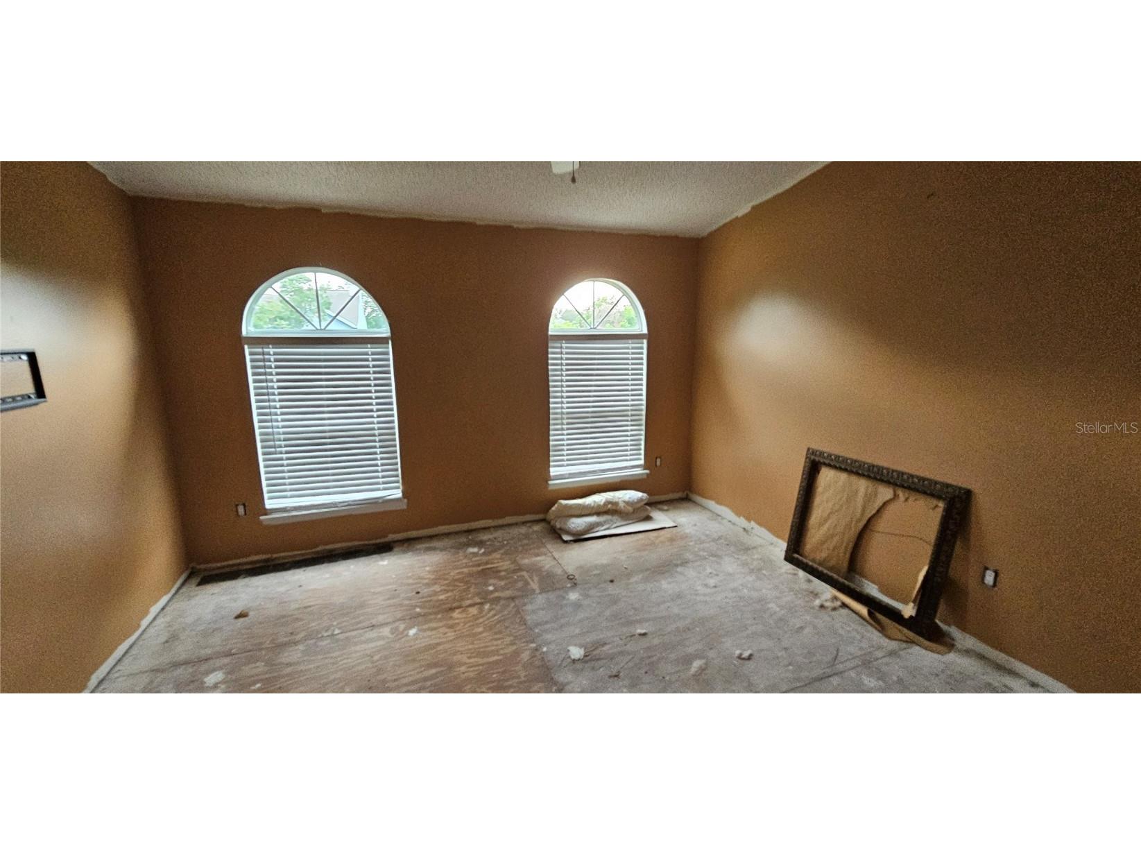 8711 Cobbler Place Tampa FL 33615 TB8422809 image24