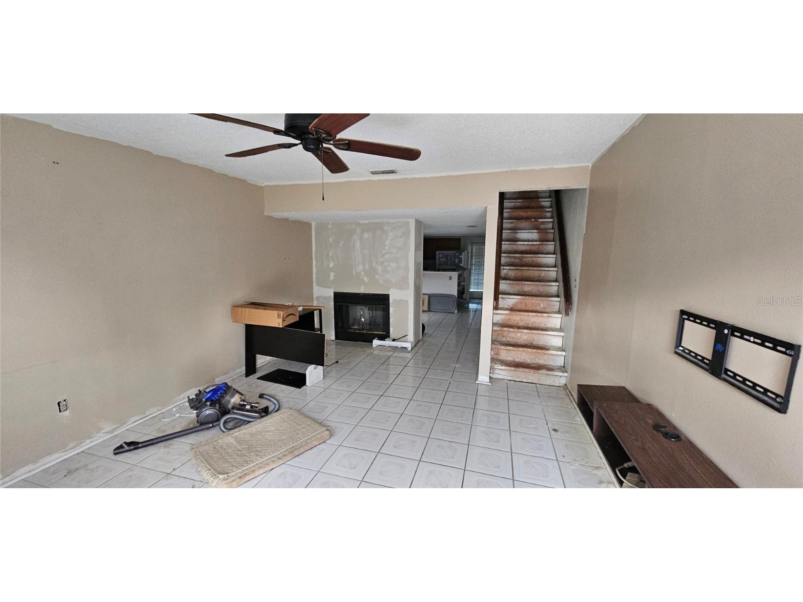 8711 Cobbler Place Tampa FL 33615 TB8422809 image4