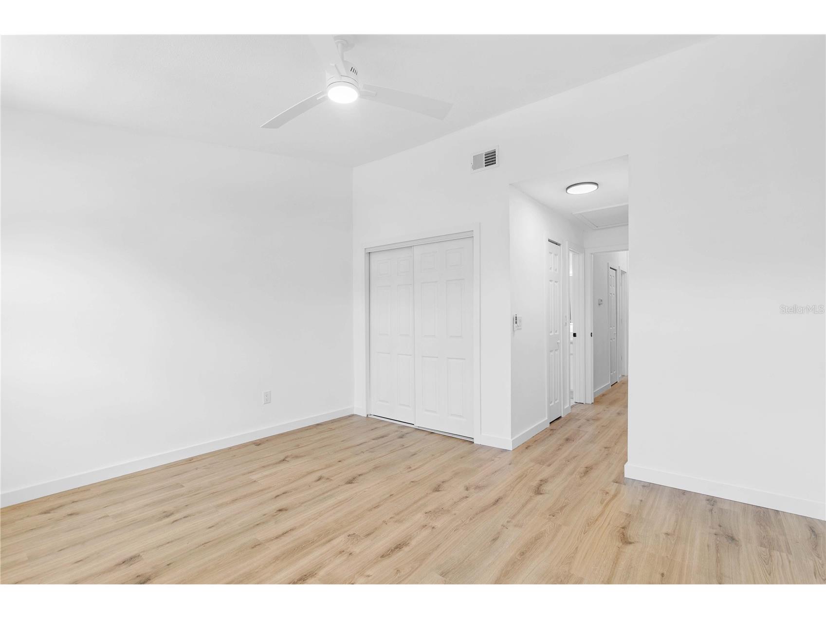 8711 Cobbler Place Tampa FL 33615 TB8529979 image24