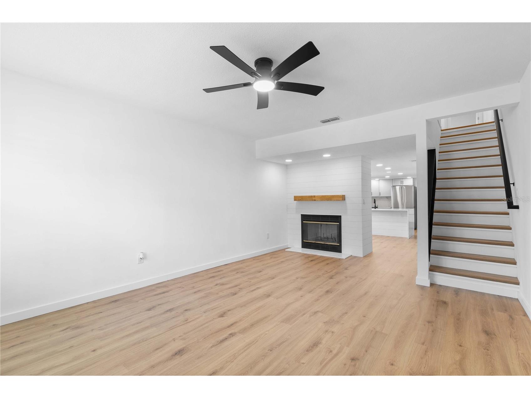 8711 Cobbler Place Tampa FL 33615 TB8529979 image5
