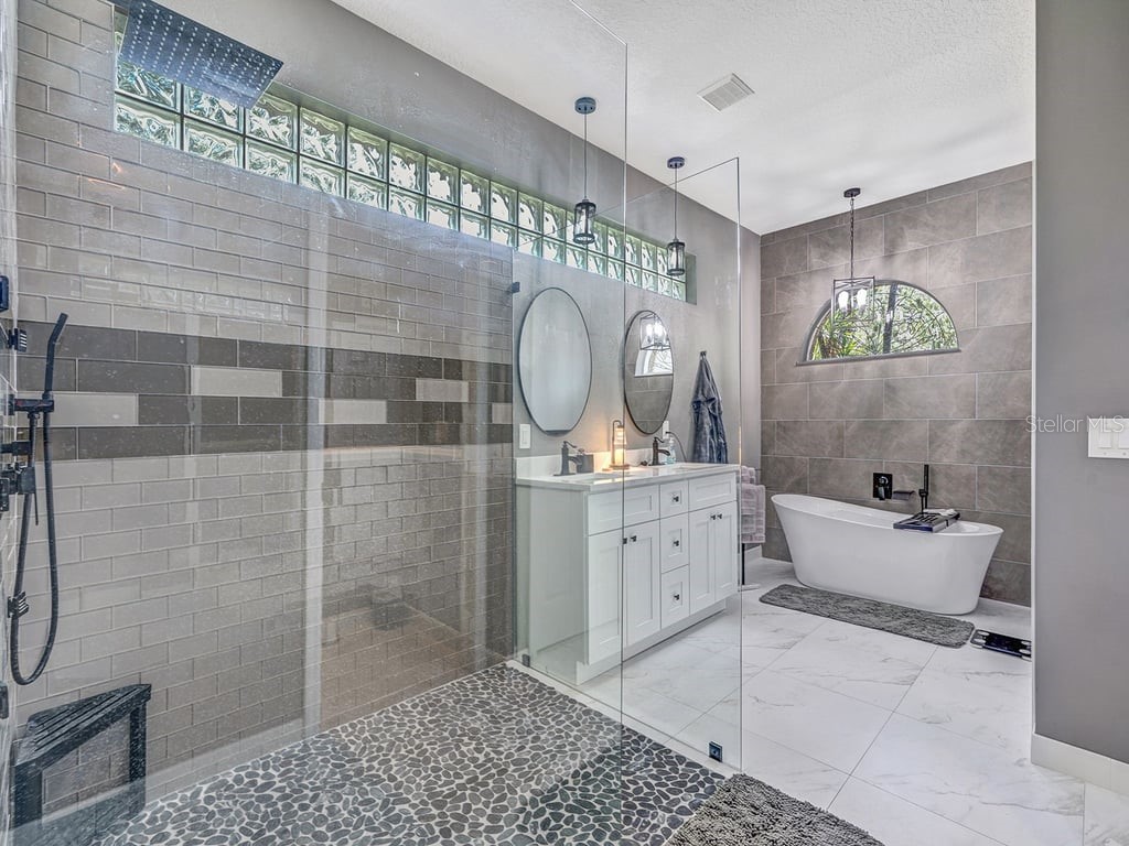 8711 Crescent Forest Boulevard New Port Richey FL 34654 TB8474866 image26