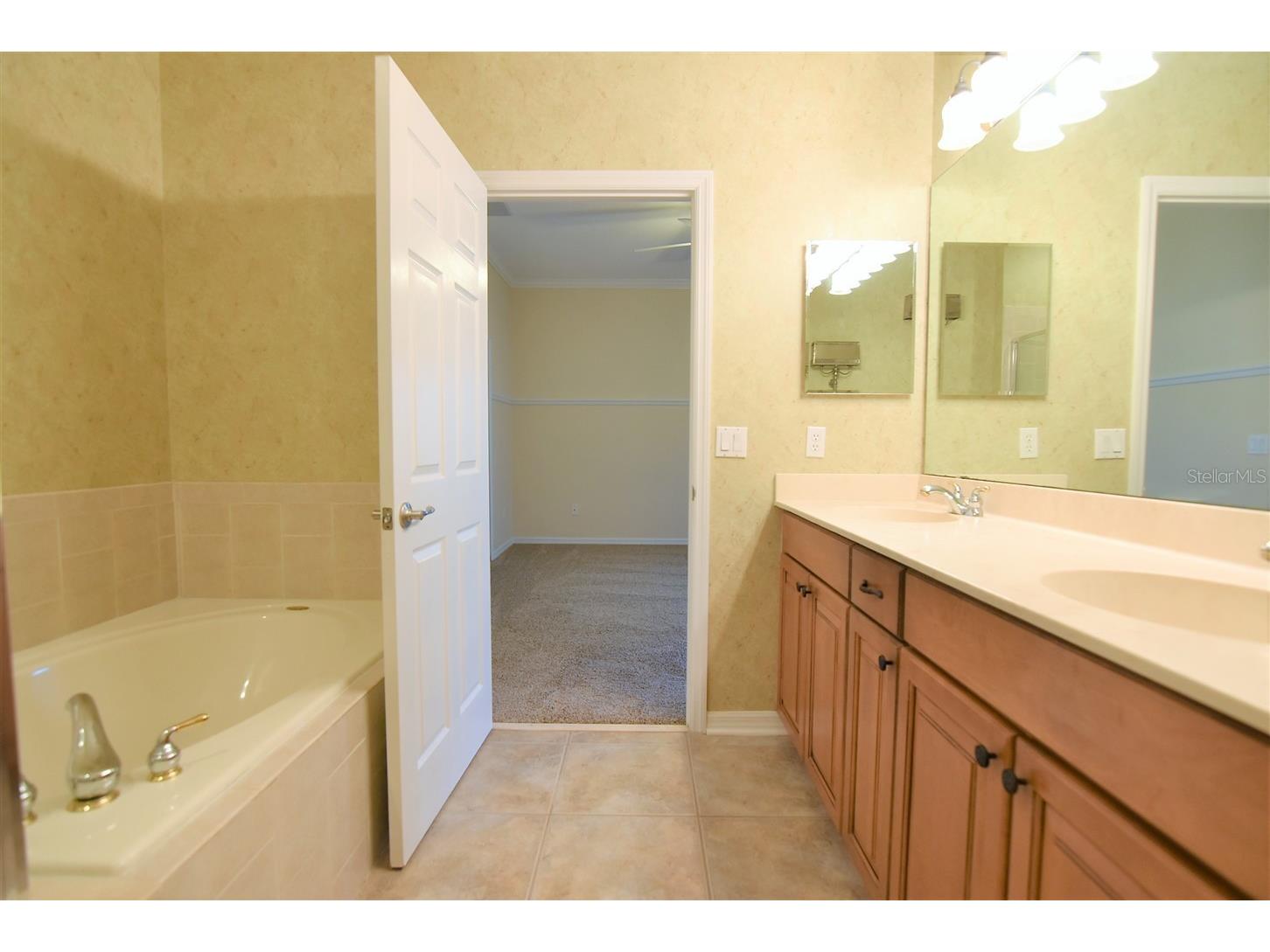 8711 Hastings Beach Boulevard Orlando FL 32829 O6398109 image17